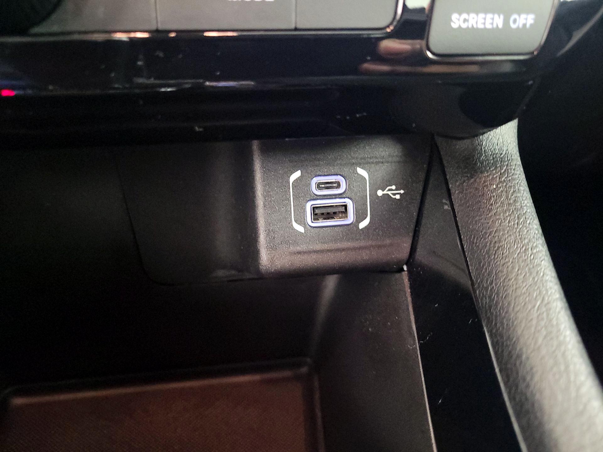 Thumbnail: 2022 Jeep Compass - 18