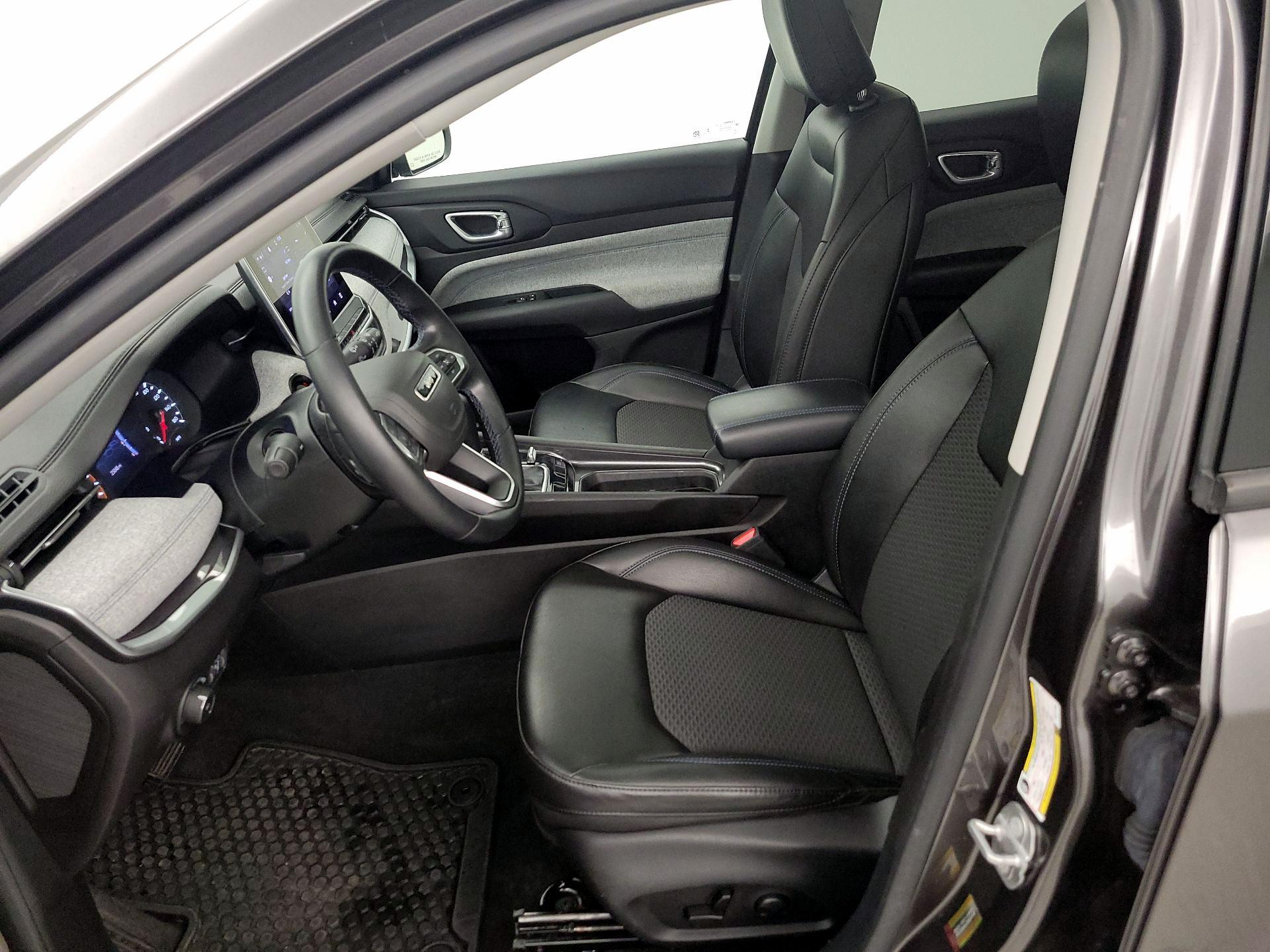 Thumbnail: 2022 Jeep Compass - 11