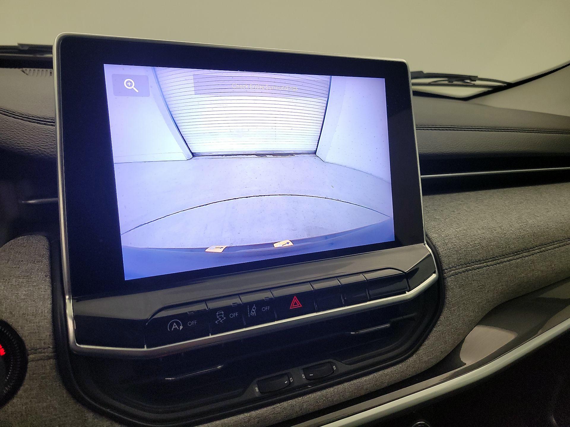 Thumbnail: 2022 Jeep Compass - 14