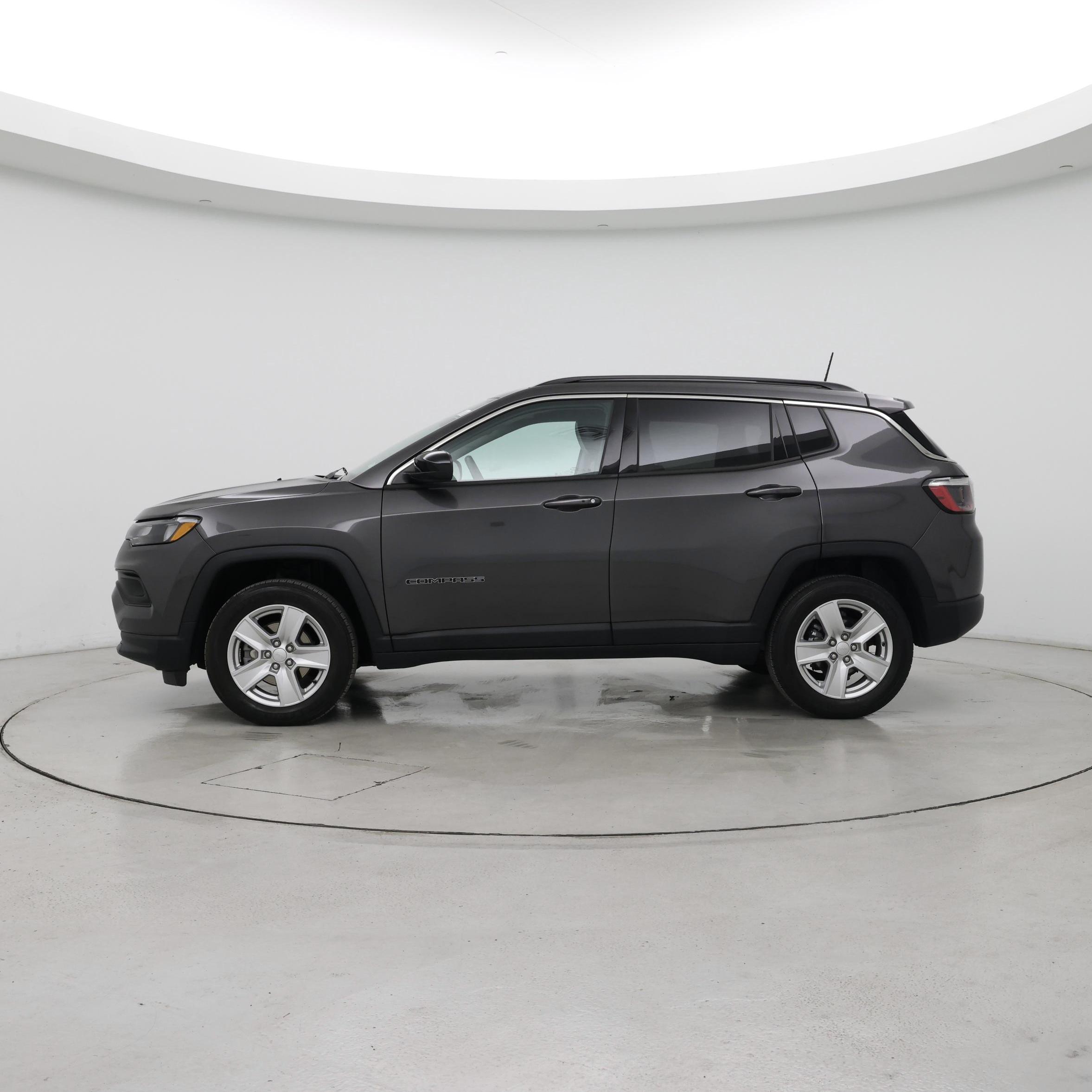 Thumbnail: 2022 Jeep Compass - 3