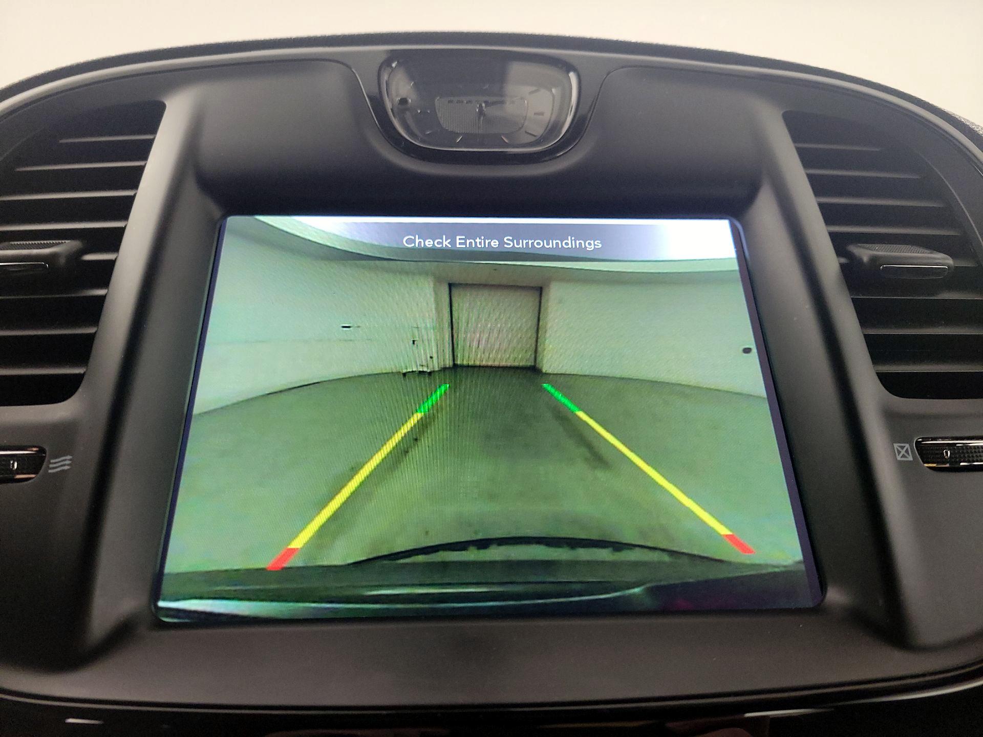 Thumbnail: 2022 Chrysler 300 - 15