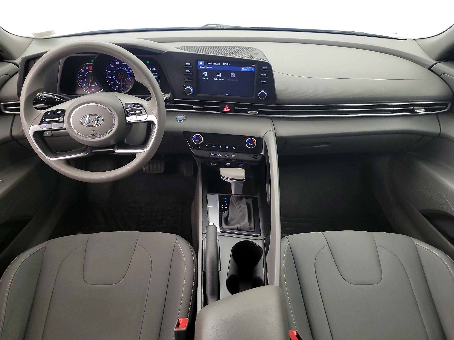 Thumbnail: 2022 Hyundai Elantra - 9