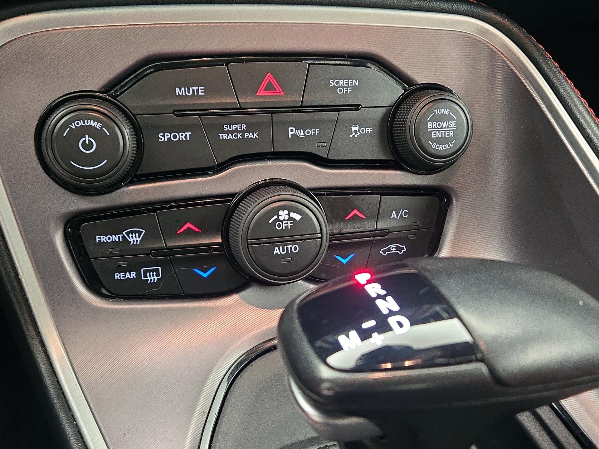 Thumbnail: 2022 Dodge Challenger - 16