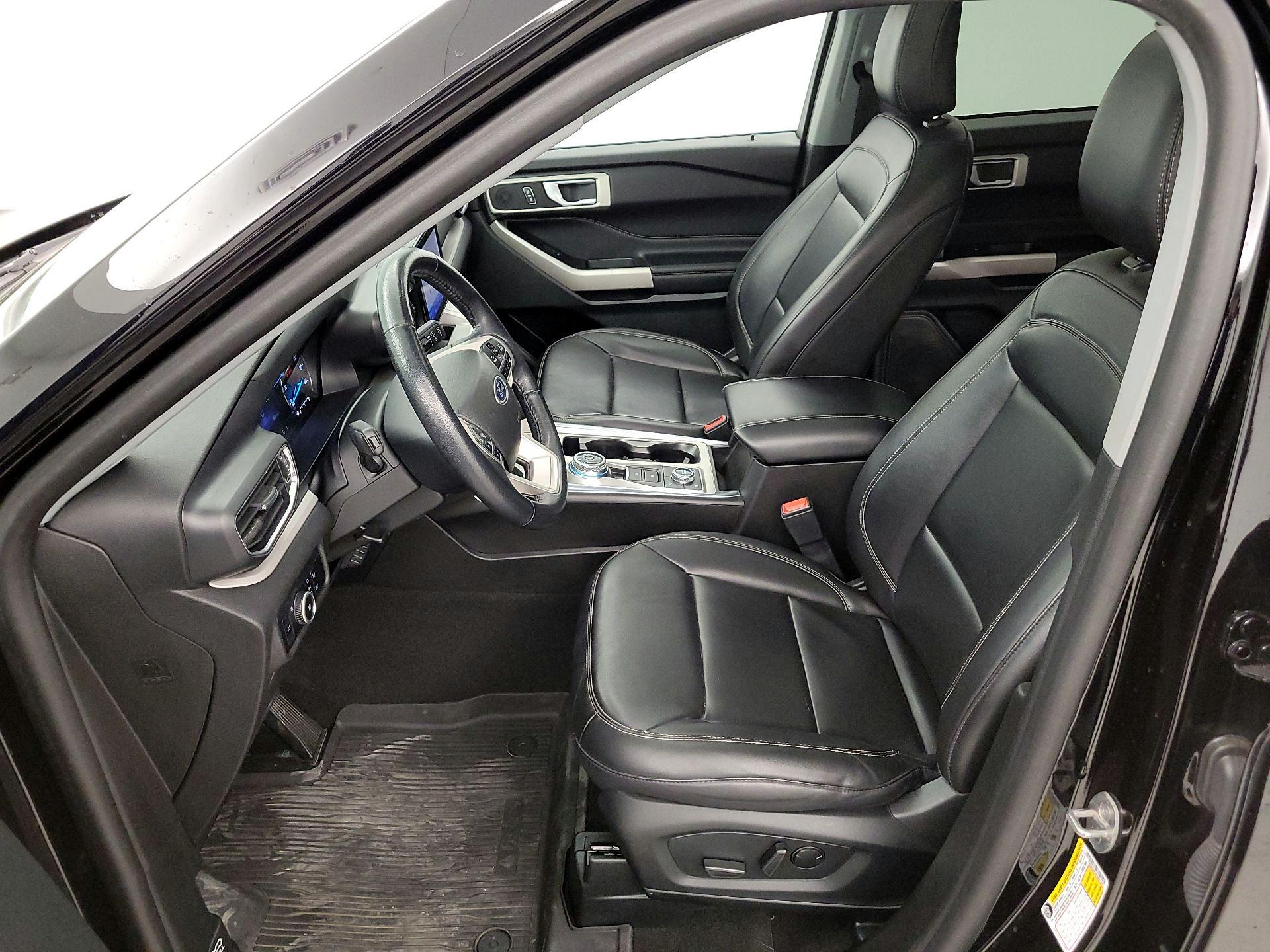 Thumbnail: 2023 Ford Explorer - 11