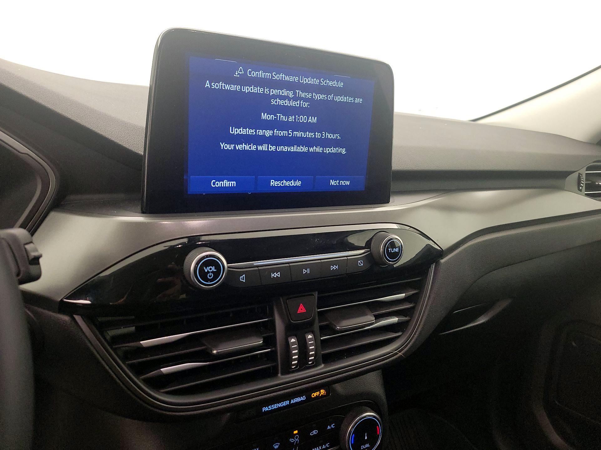 Thumbnail: 2023 Ford Escape - 15