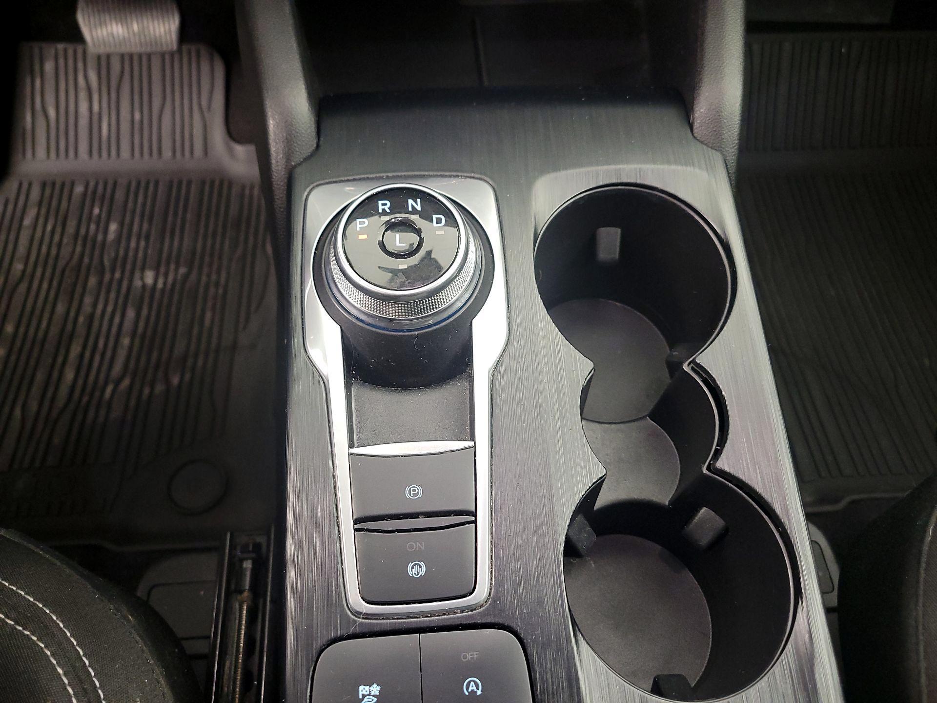 Thumbnail: 2023 Ford Escape - 17