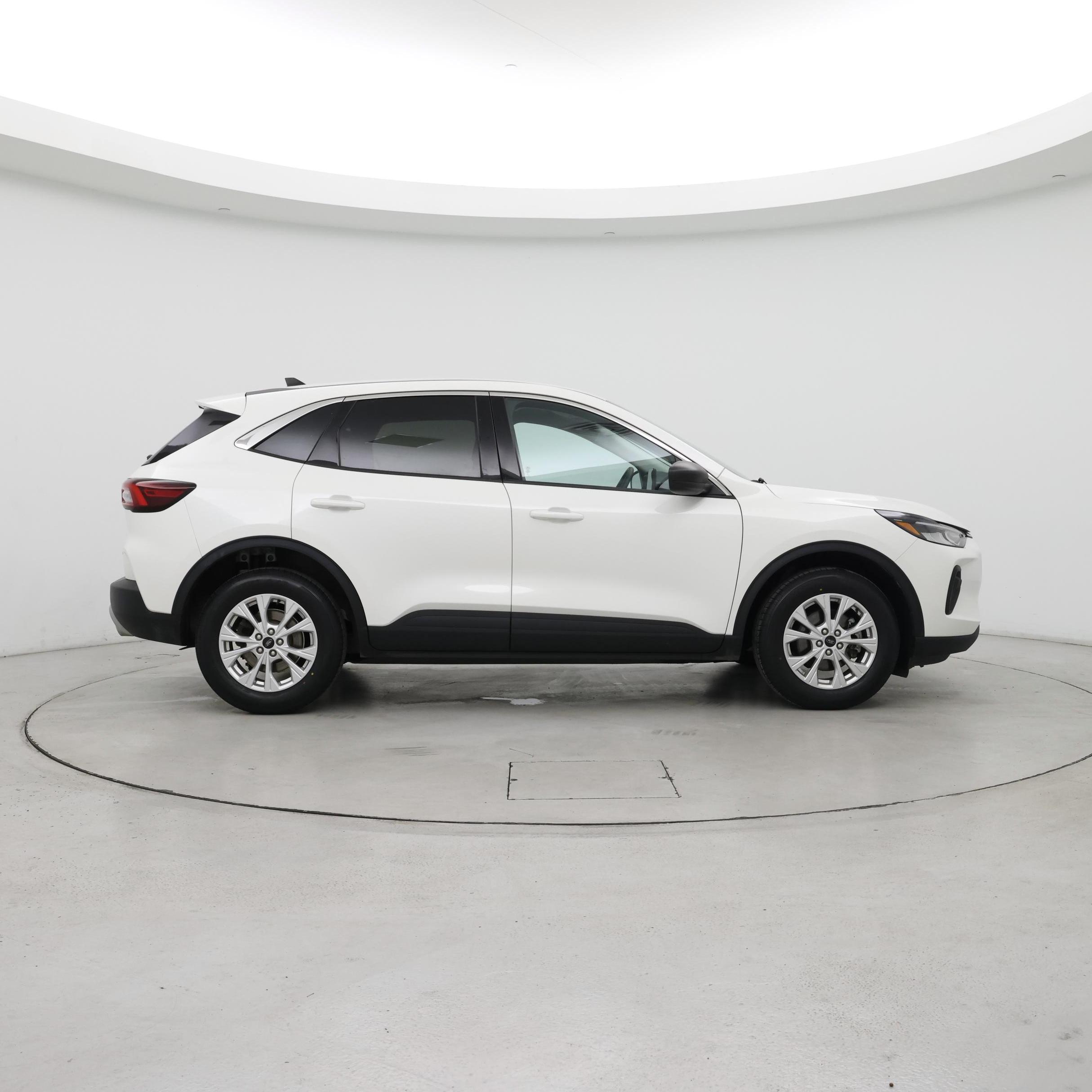 Thumbnail: 2023 Ford Escape - 7