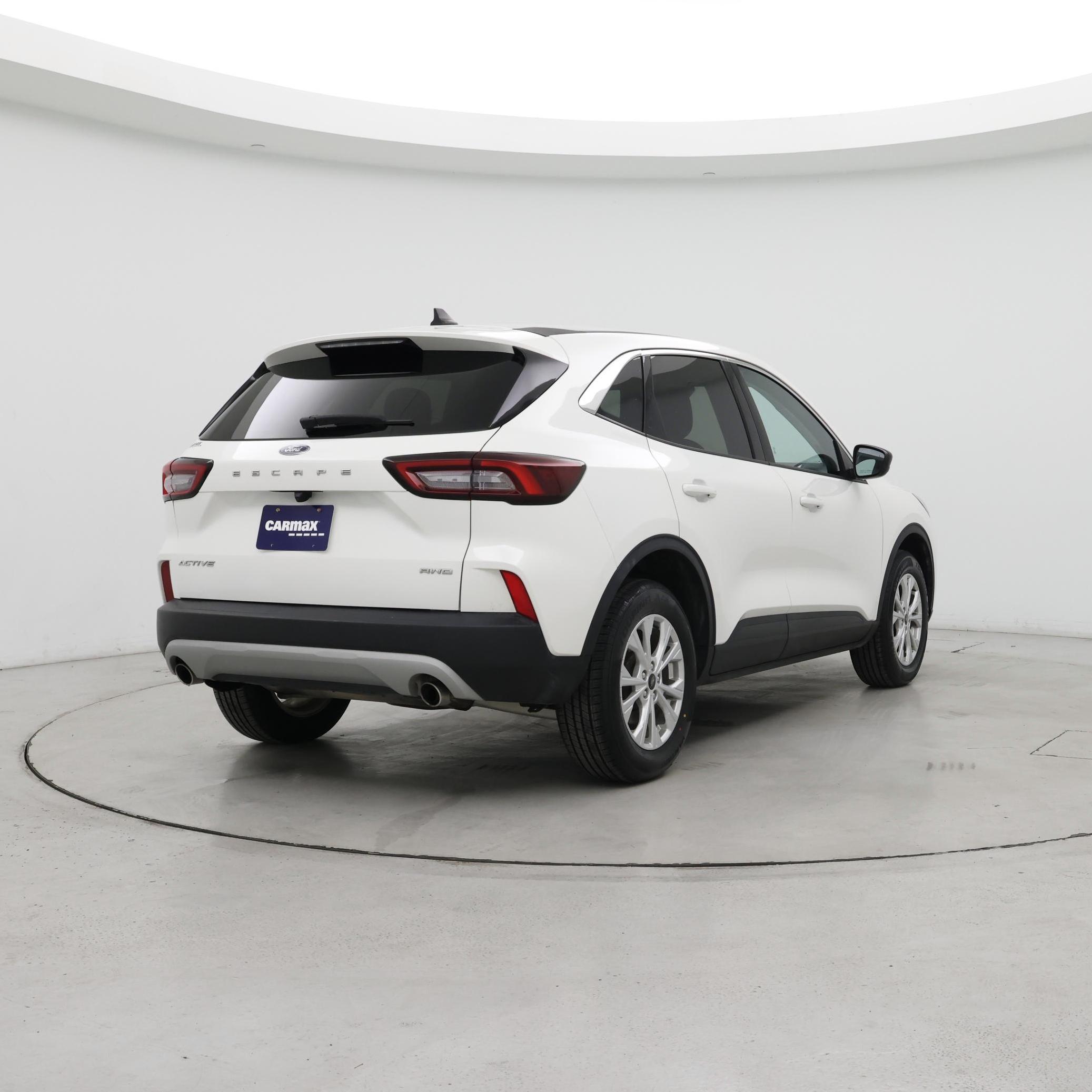 Thumbnail: 2023 Ford Escape - 8