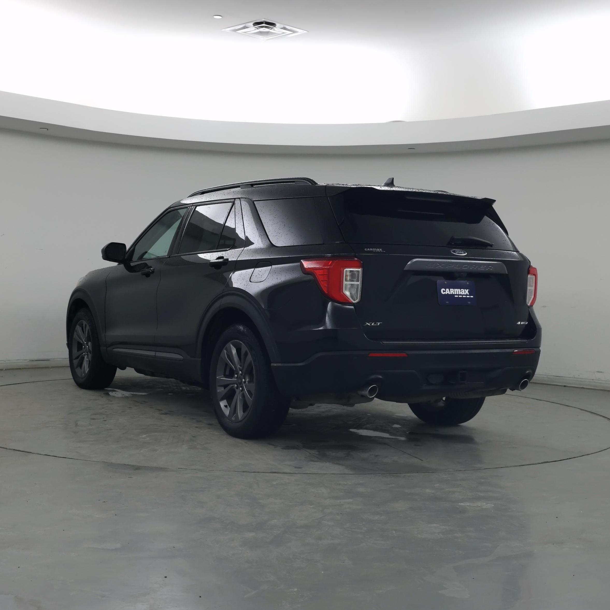 Thumbnail: 2022 Ford Explorer - 2