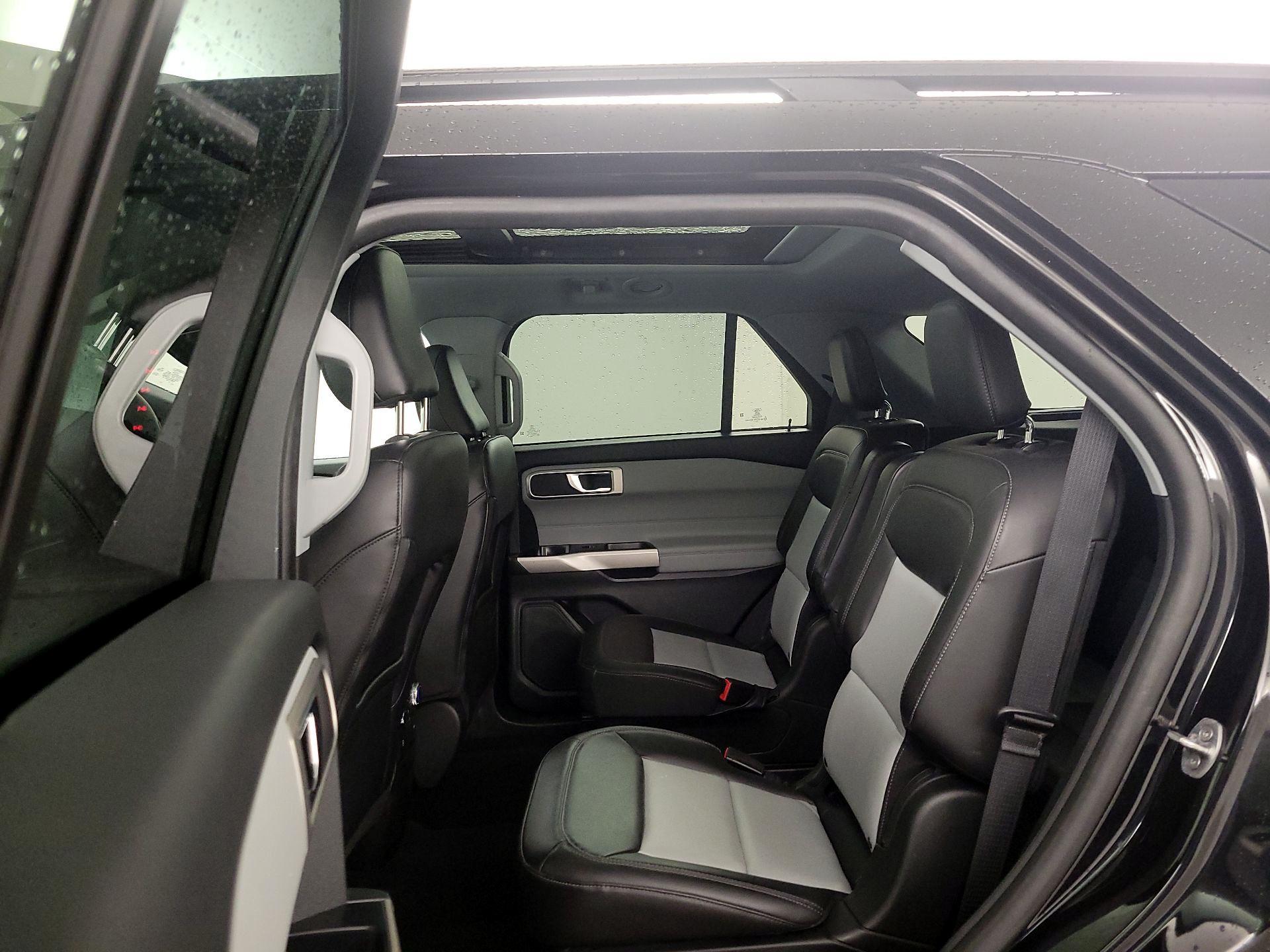 Thumbnail: 2022 Ford Explorer - 20