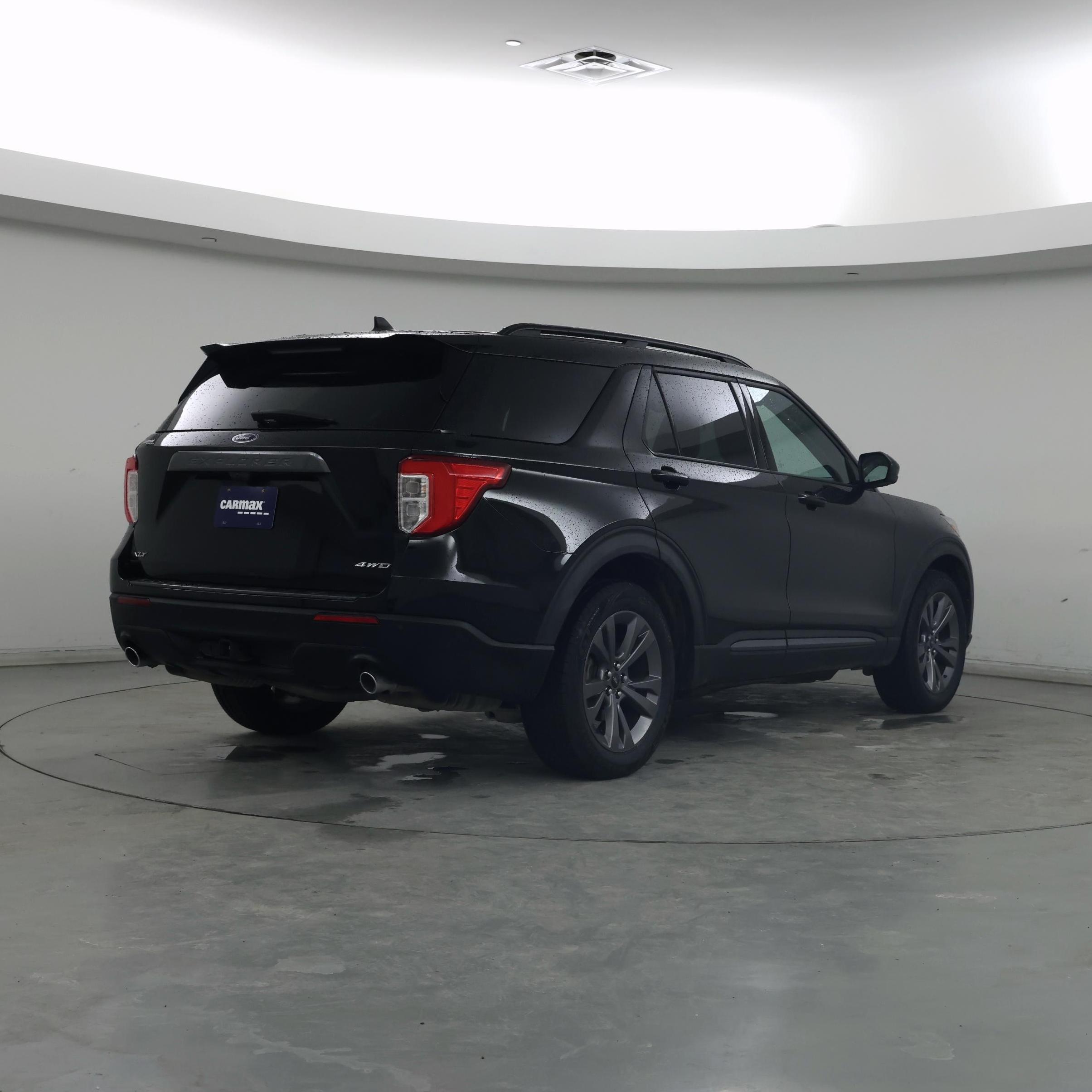 Thumbnail: 2022 Ford Explorer - 8