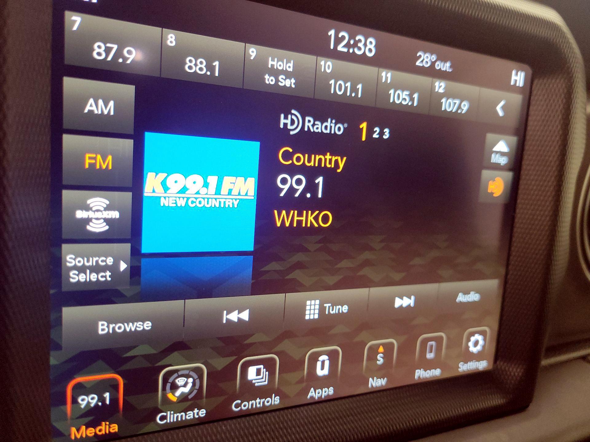 Thumbnail: 2022 Jeep Gladiator - 16