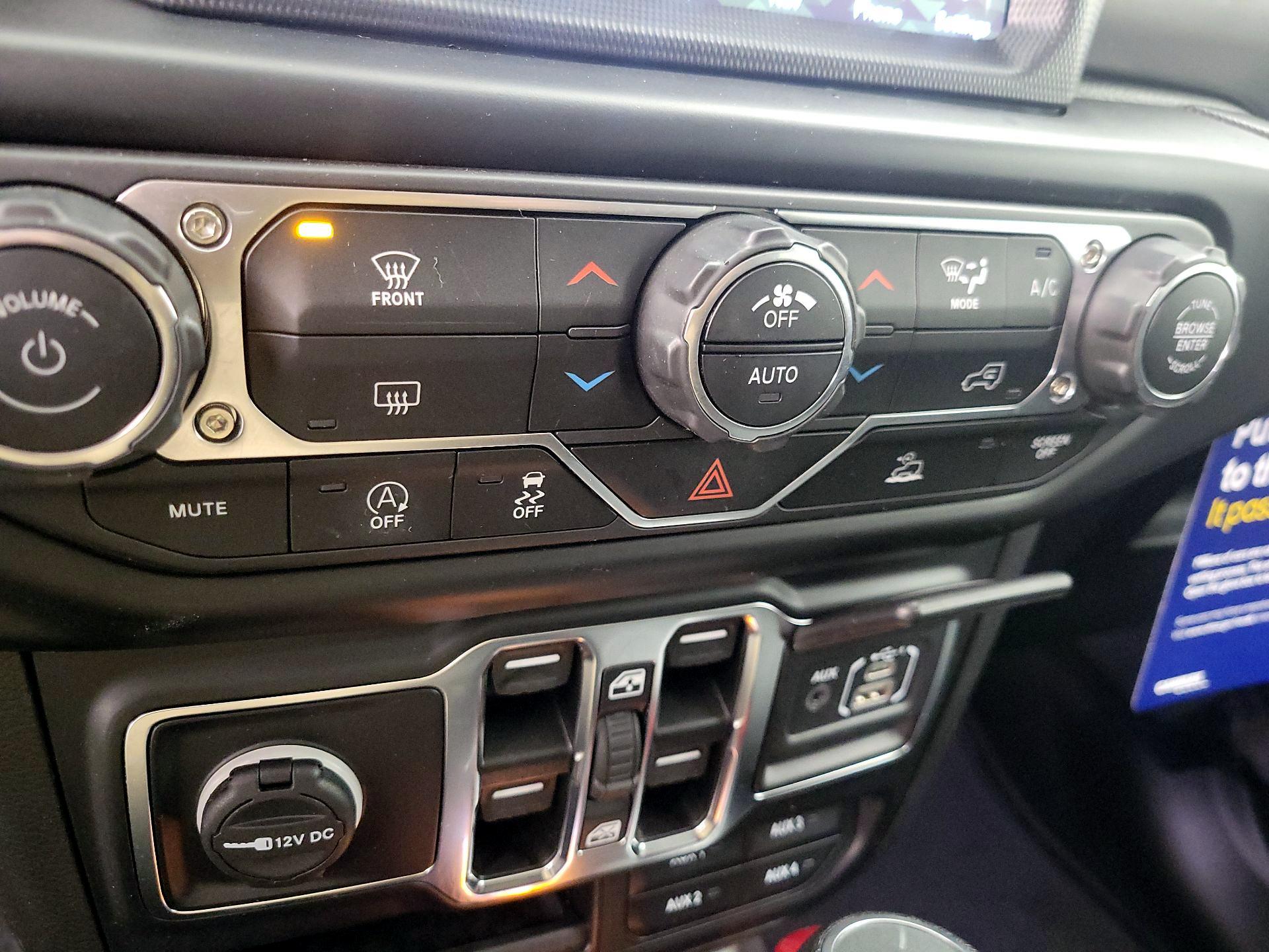 Thumbnail: 2022 Jeep Gladiator - 17