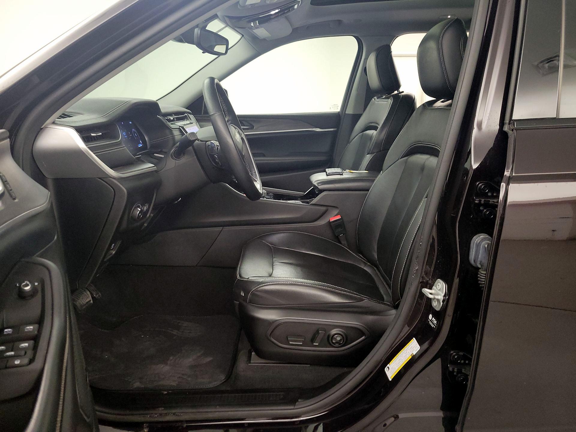 Thumbnail: 2022 Jeep Grand Cherokee L - 11