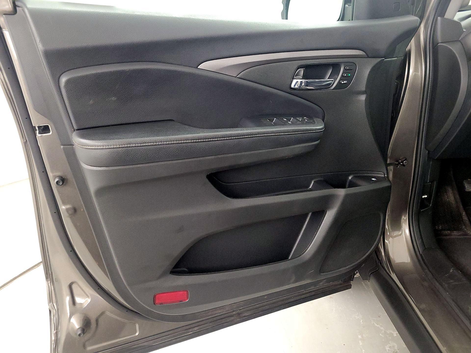 Thumbnail: 2023 Honda Ridgeline - 12