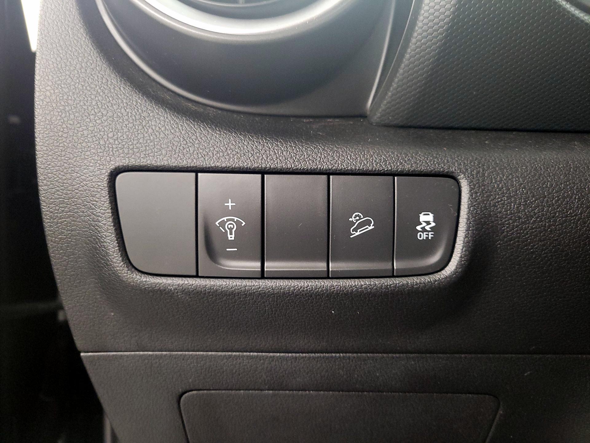 Thumbnail: 2023 Hyundai Kona - 13