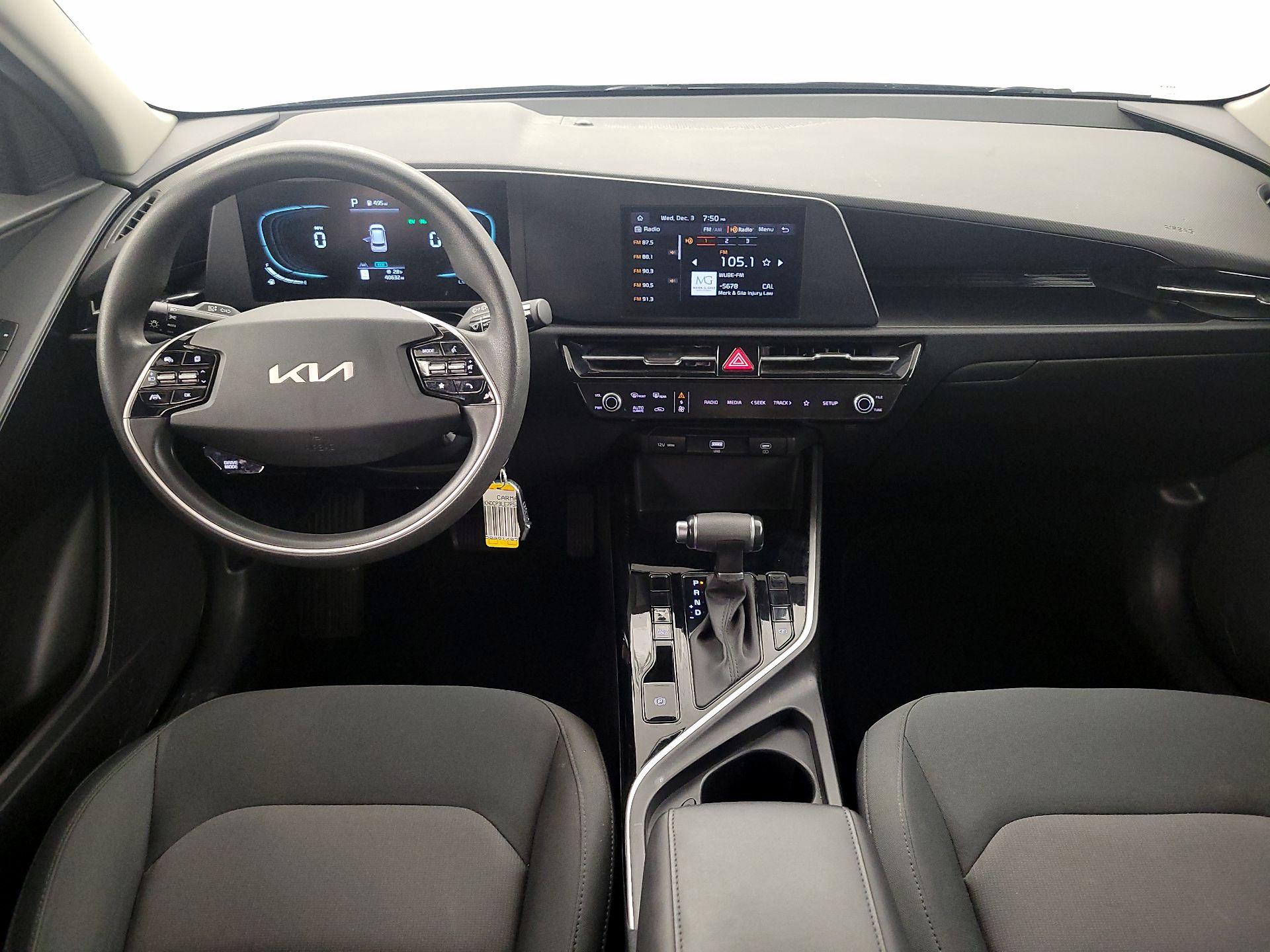 Thumbnail: 2023 Kia Niro - 9