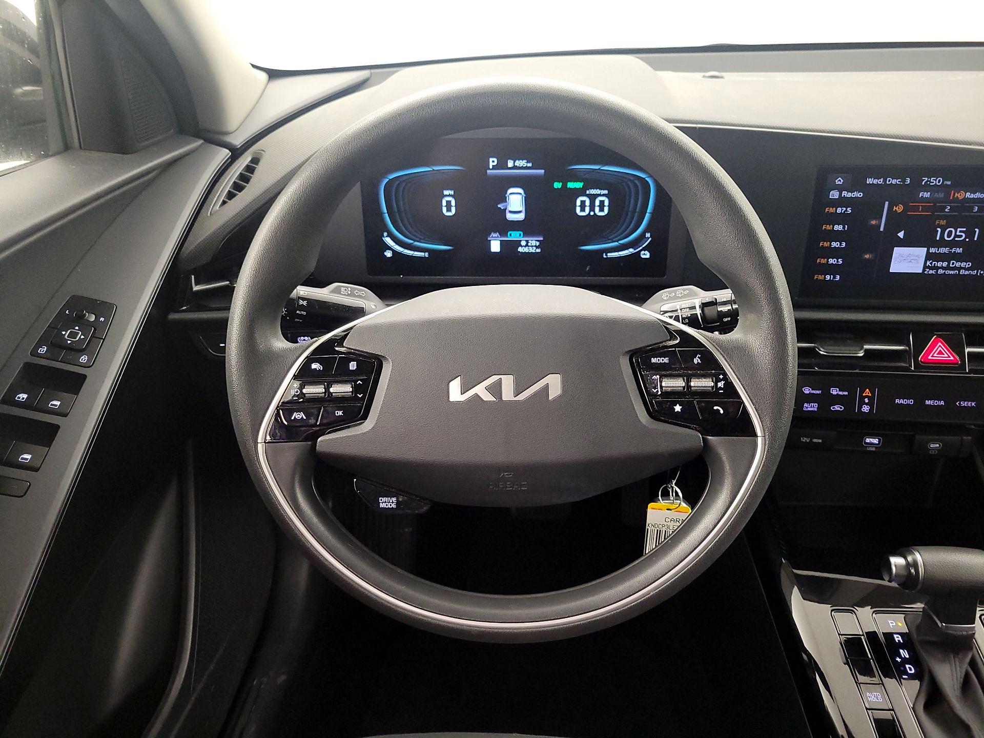 Thumbnail: 2023 Kia Niro - 10