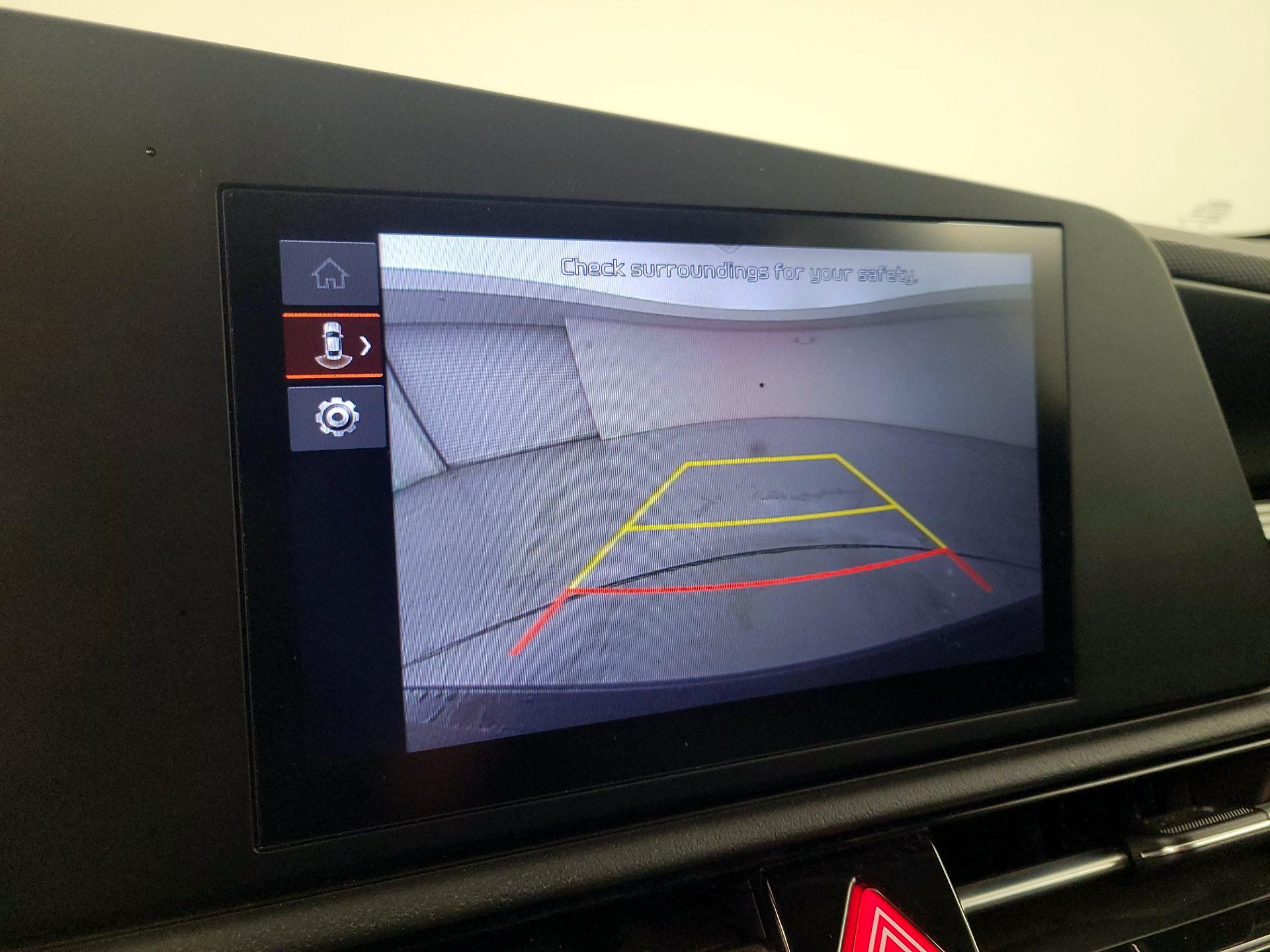 Thumbnail: 2023 Kia Niro - 14