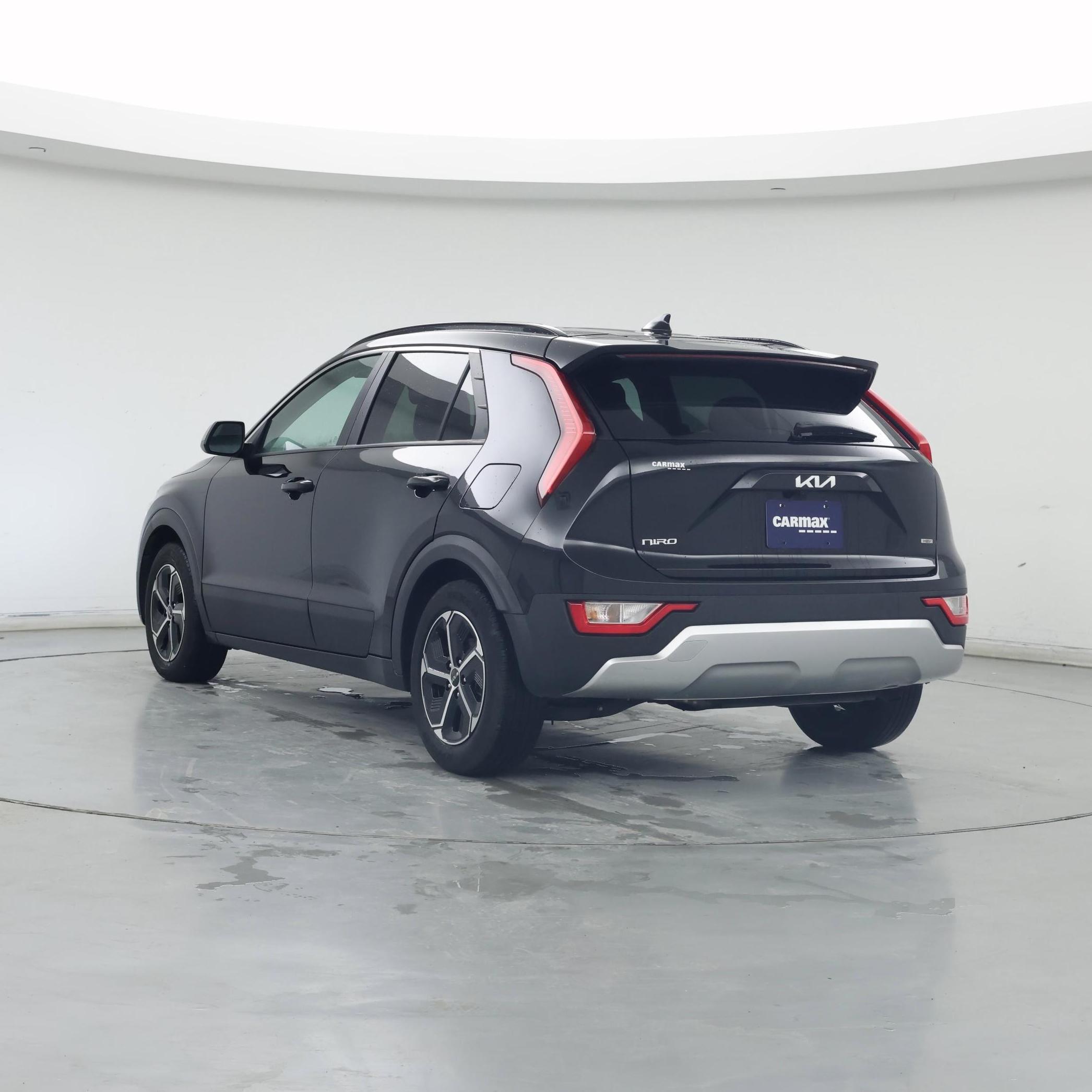 Thumbnail: 2023 Kia Niro - 2