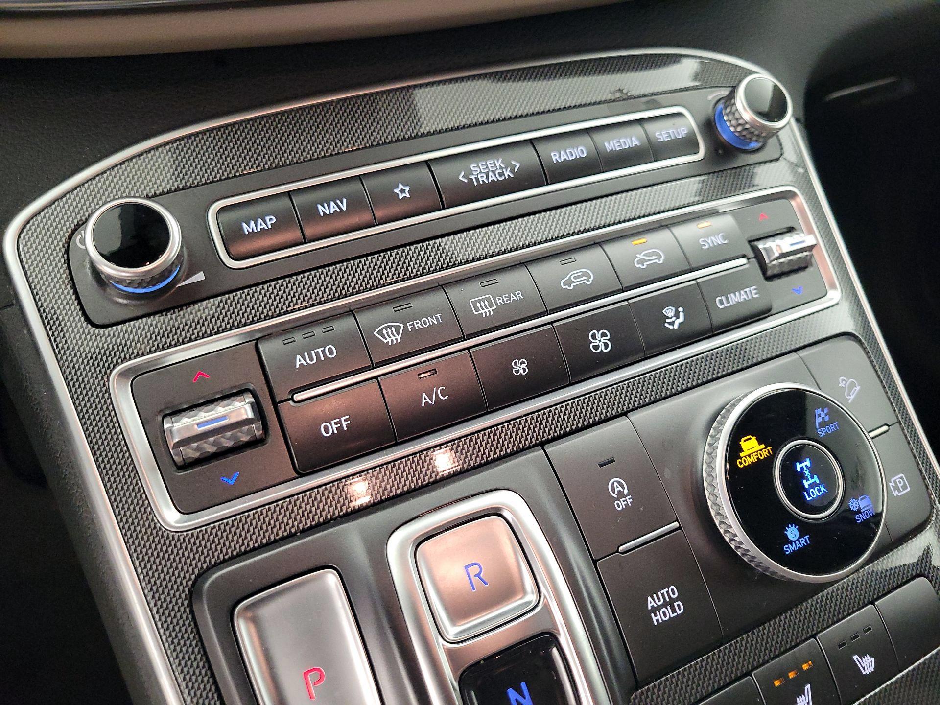 Thumbnail: 2023 Hyundai Santa Fe - 17