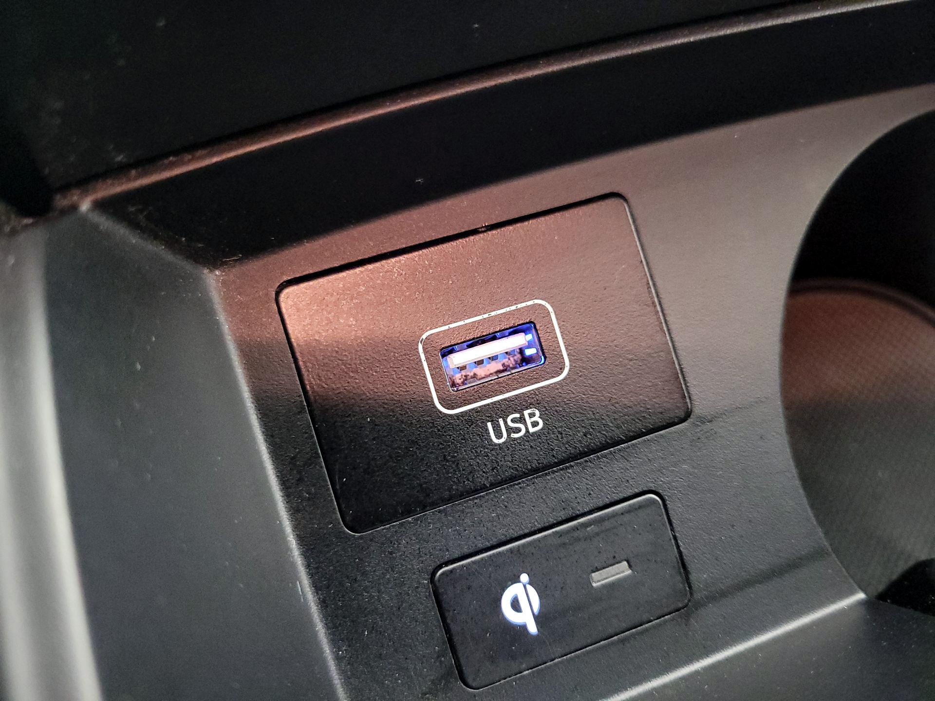 Thumbnail: 2023 Hyundai Santa Fe - 19