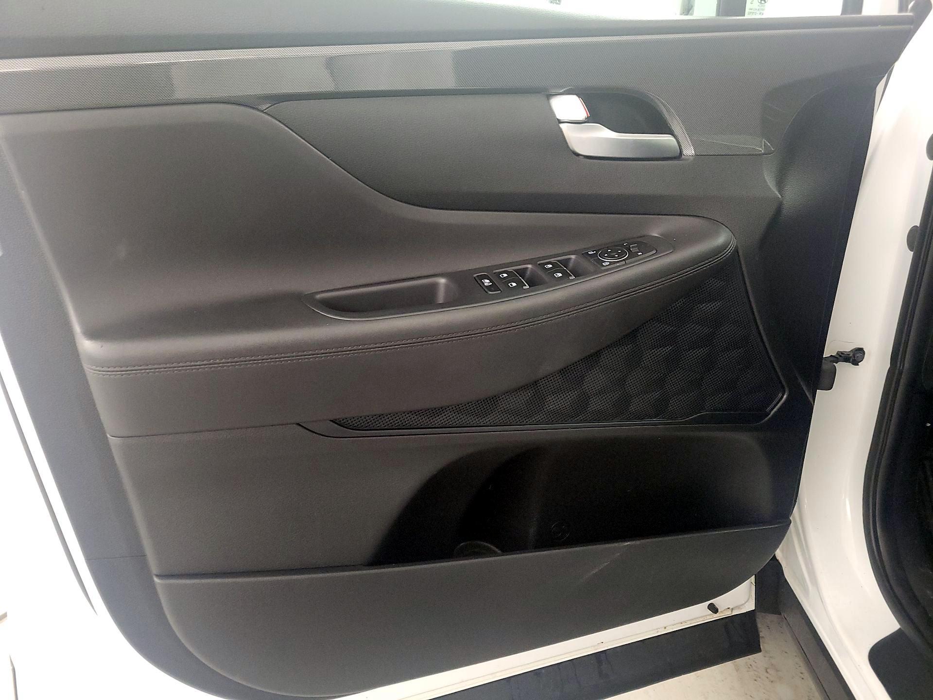 Thumbnail: 2022 Hyundai Santa Fe - 12