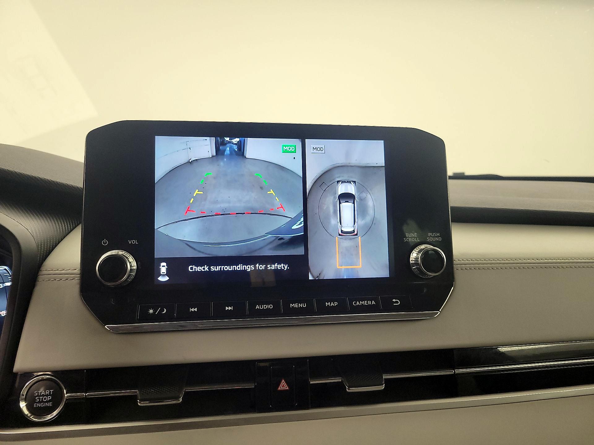 Thumbnail: 2023 Mitsubishi Outlander - 15