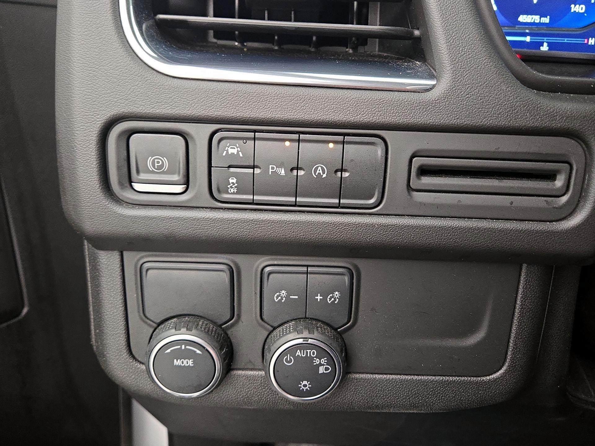 Thumbnail: 2023 Chevrolet Suburban - 13