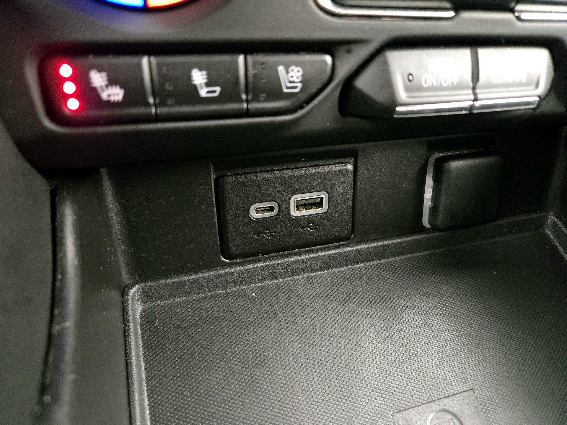 Thumbnail: 2023 Chevrolet Suburban - 18