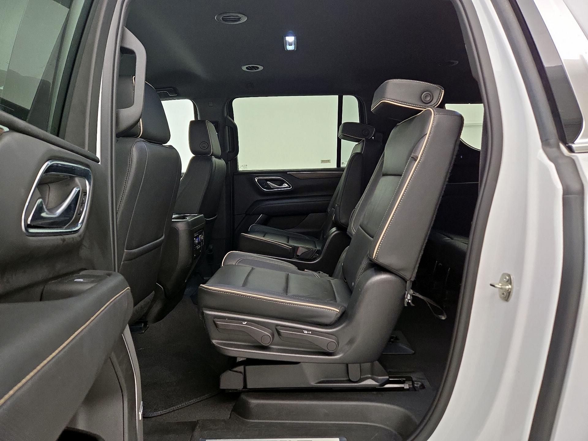 Thumbnail: 2023 Chevrolet Suburban - 19