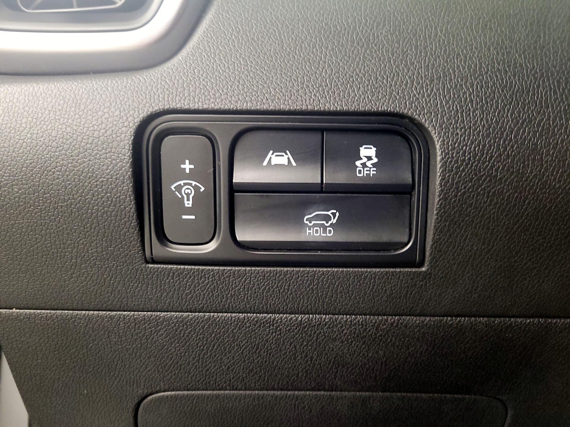 Thumbnail: 2023 Kia Sorento - 13