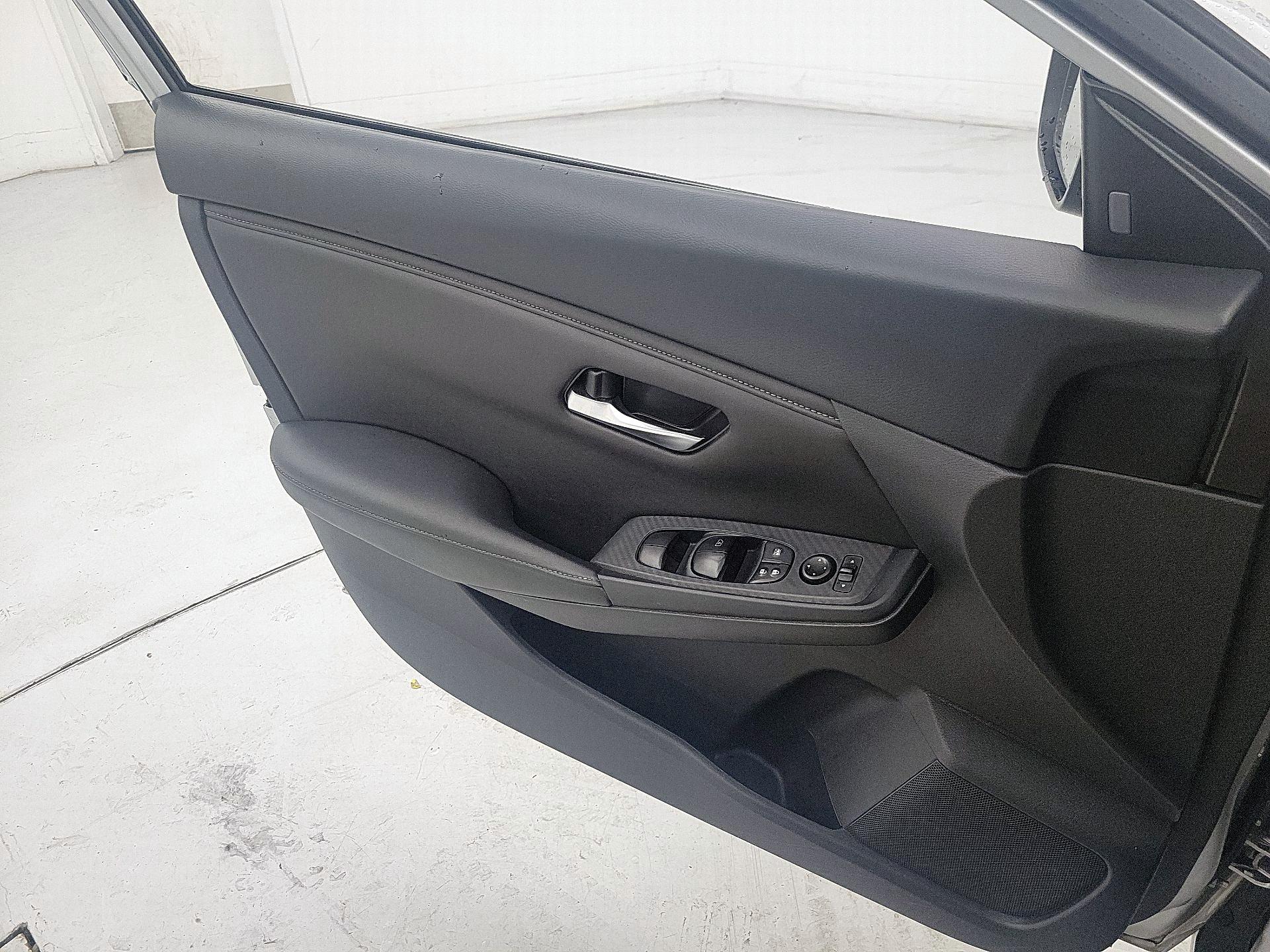 Thumbnail: 2023 Nissan Sentra - 12