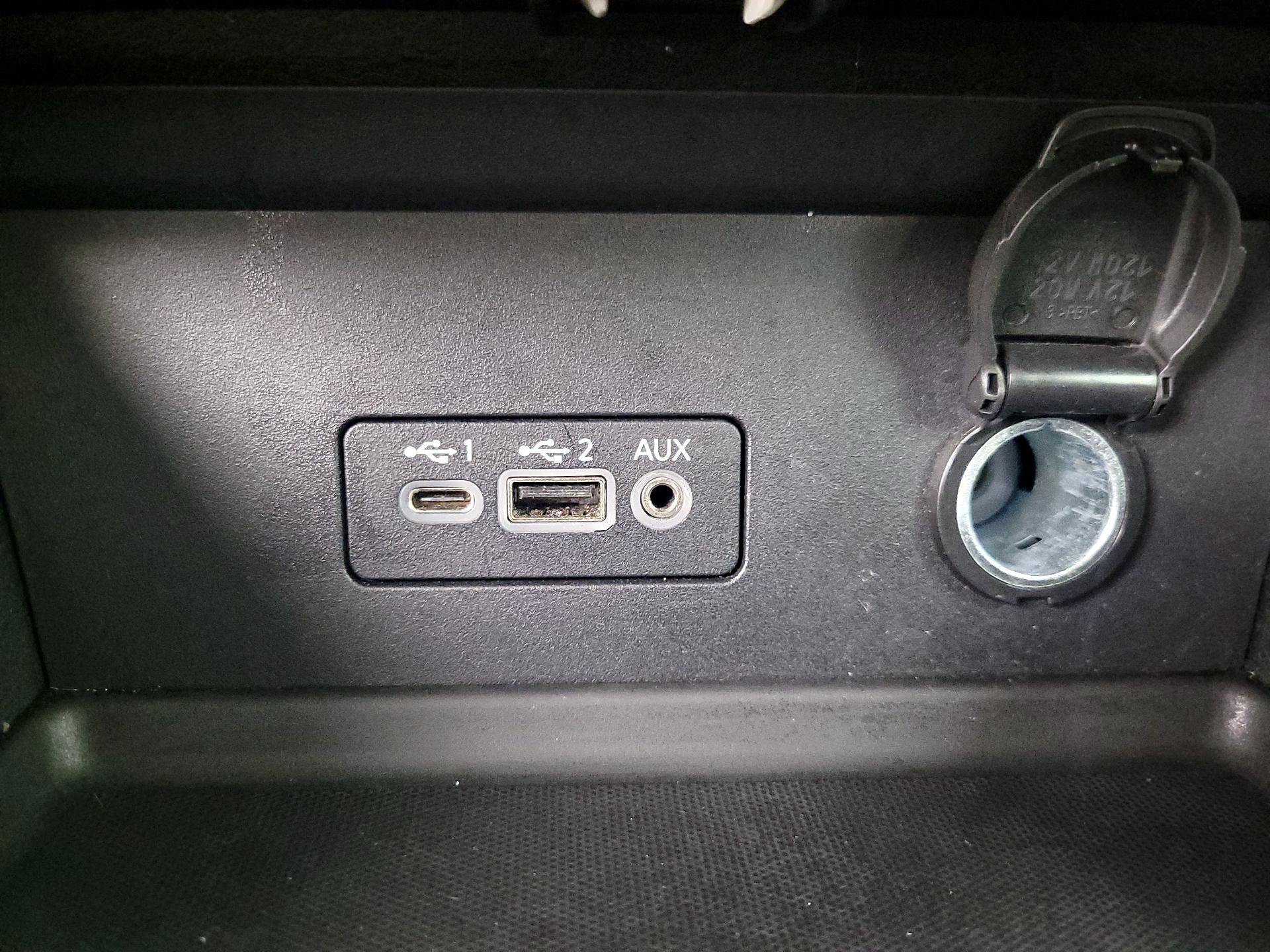 Thumbnail: 2023 Nissan Sentra - 18