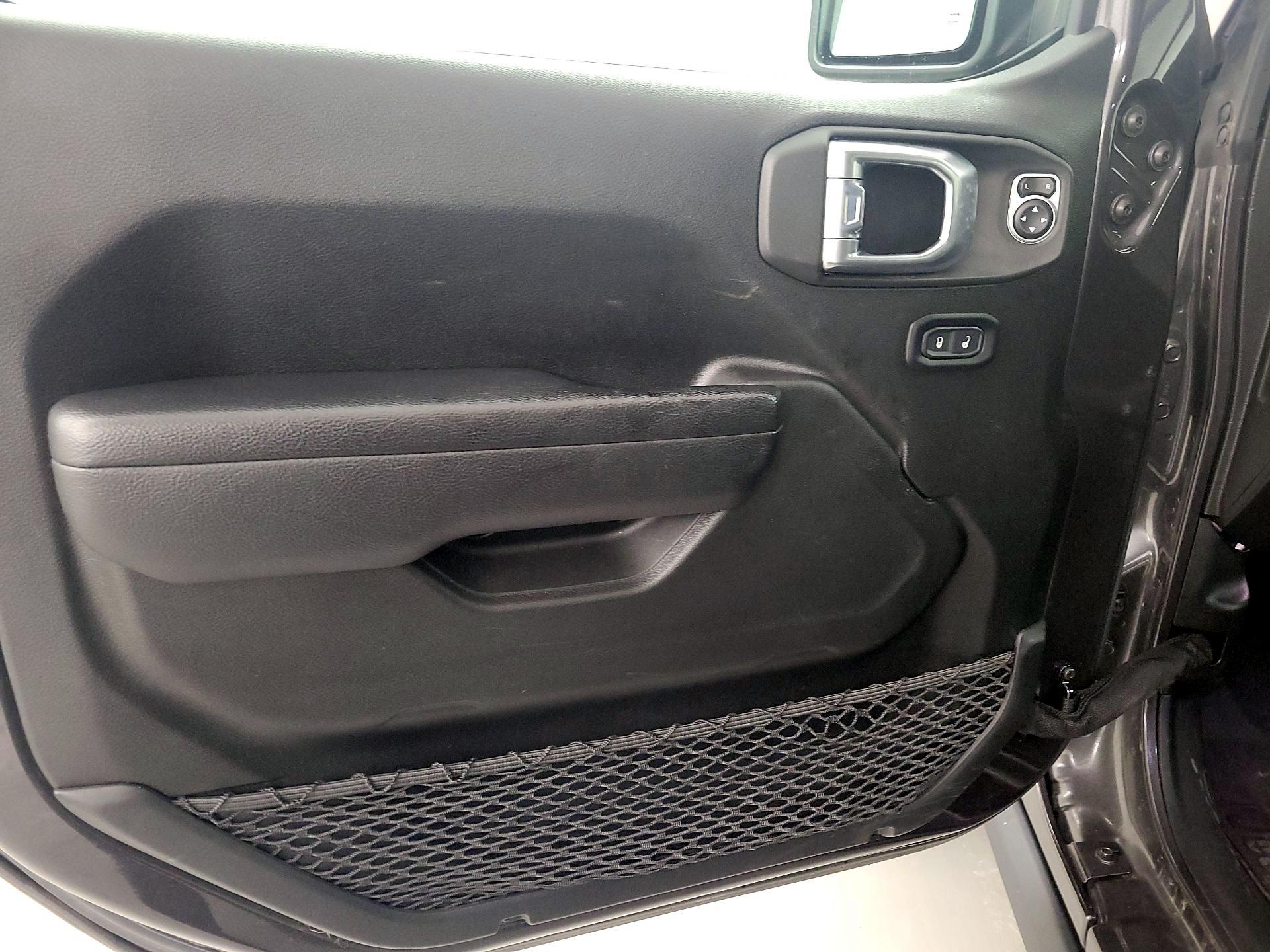 Thumbnail: 2022 Jeep Wrangler - 12