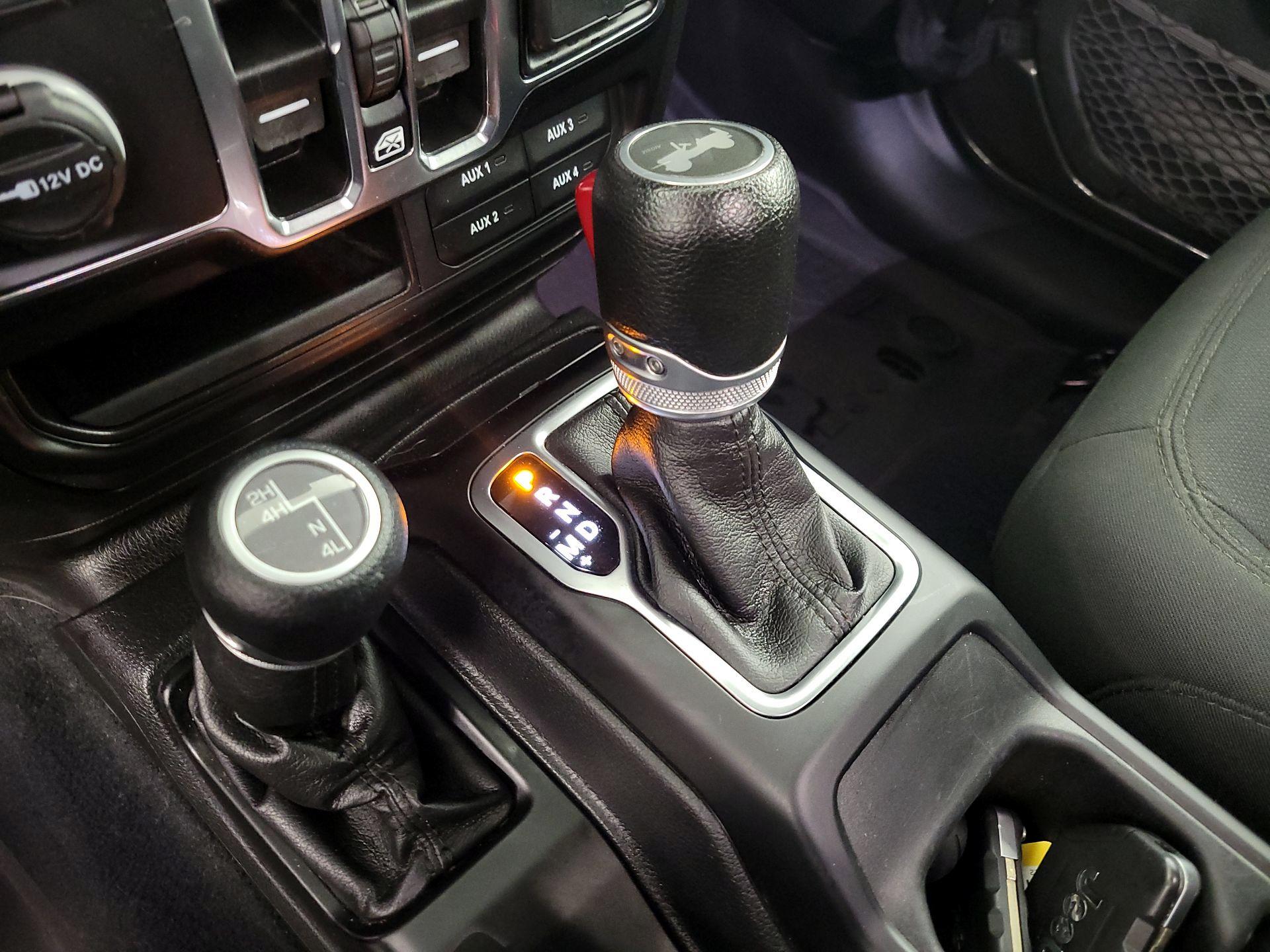 Thumbnail: 2022 Jeep Wrangler - 17