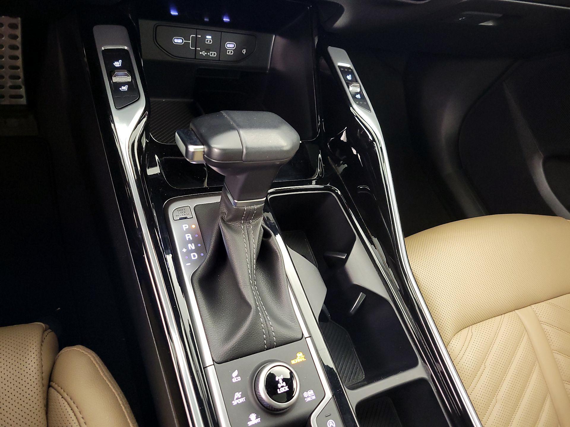 Thumbnail: 2024 Kia Sorento - 18