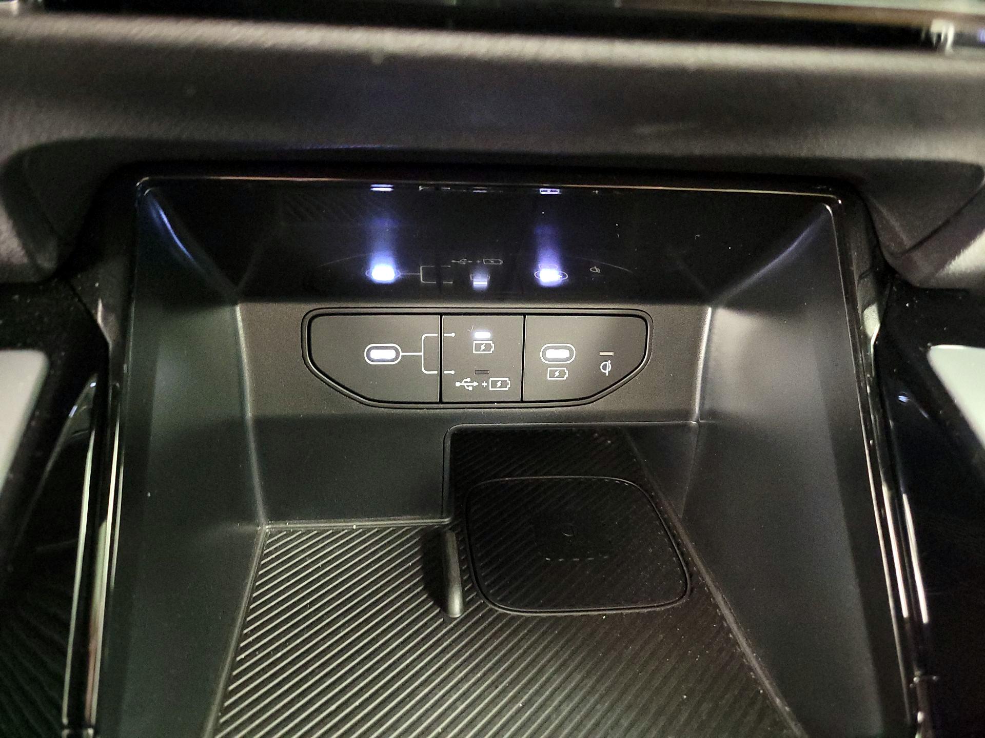 Thumbnail: 2024 Kia Sorento - 19