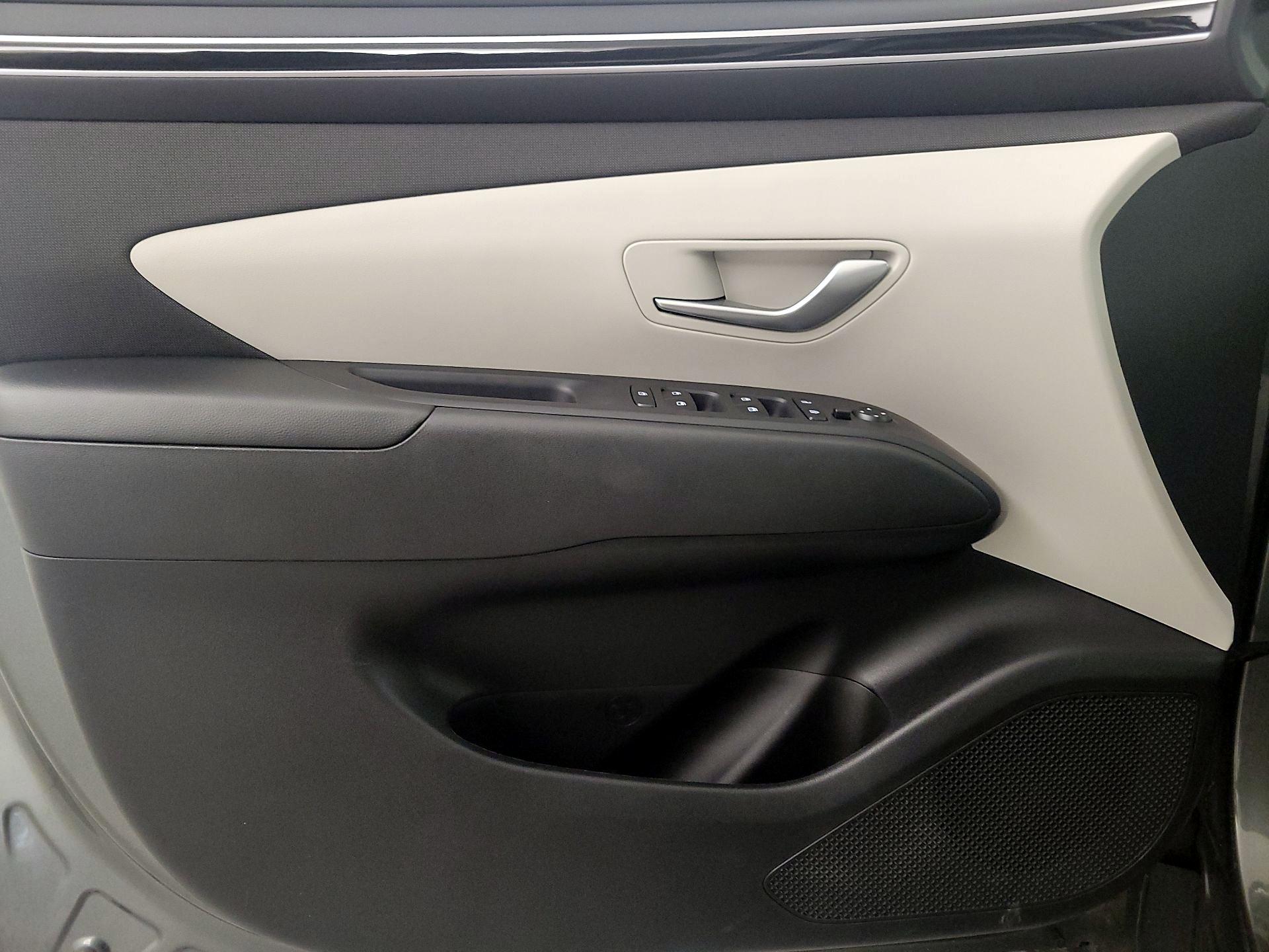 Thumbnail: 2023 Hyundai Tucson - 12