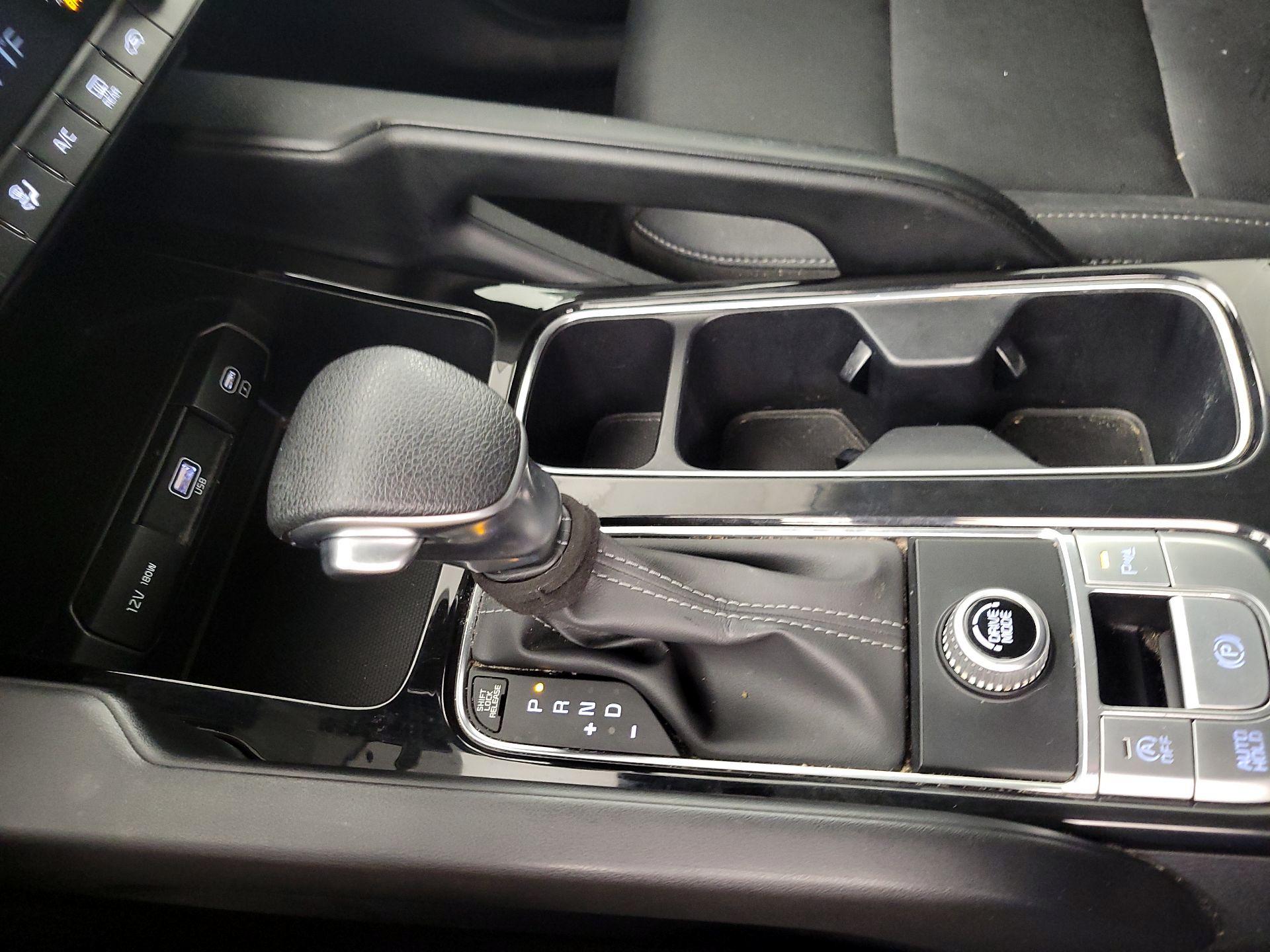 Thumbnail: 2023 Kia Telluride - 18