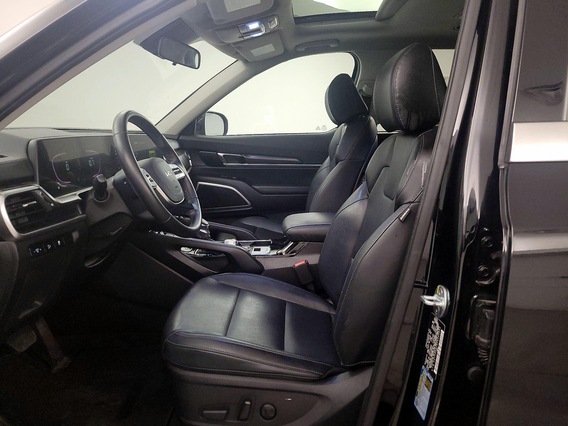 Thumbnail: 2023 Kia Telluride - 11