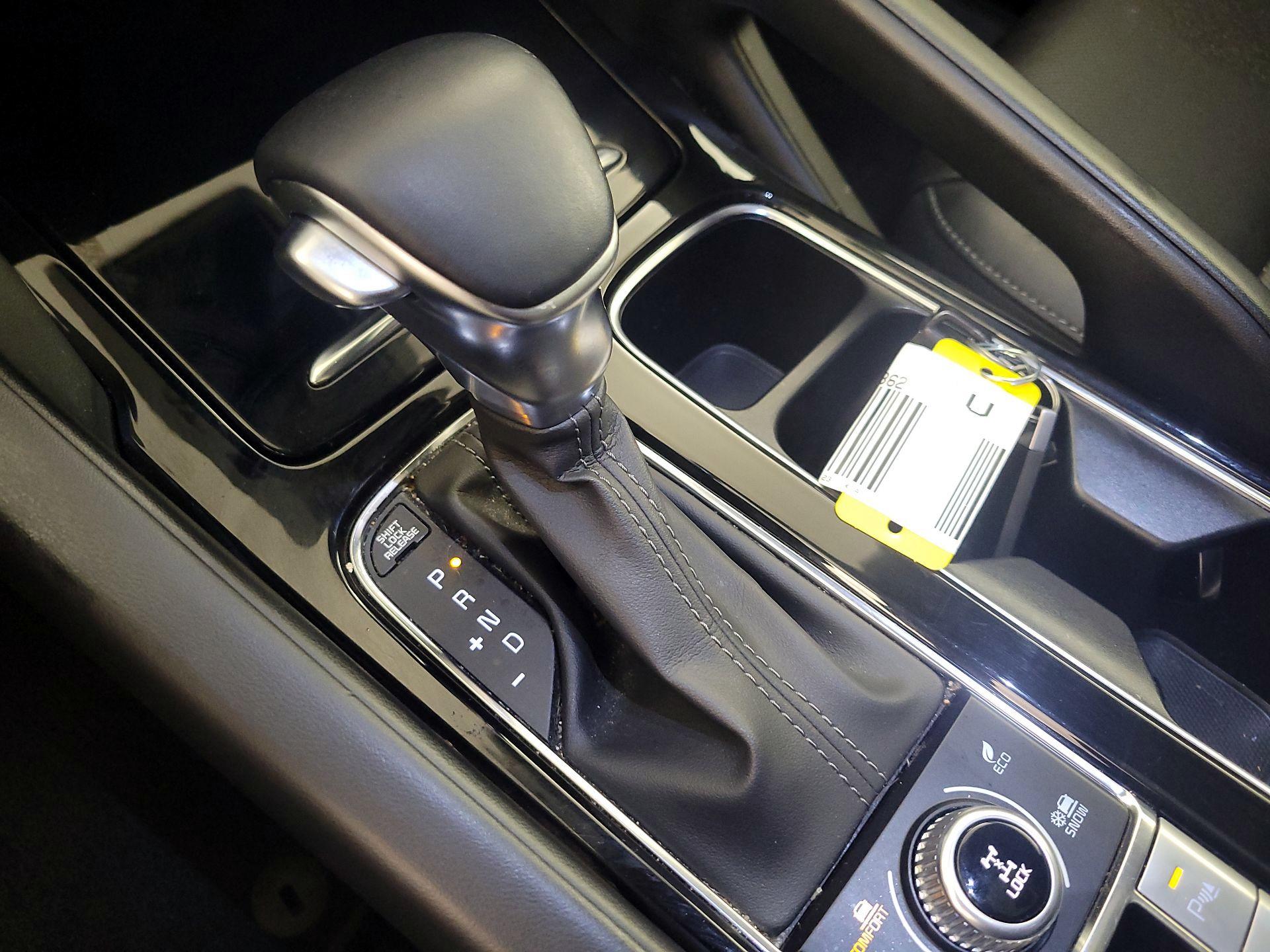 Thumbnail: 2023 Kia Telluride - 18