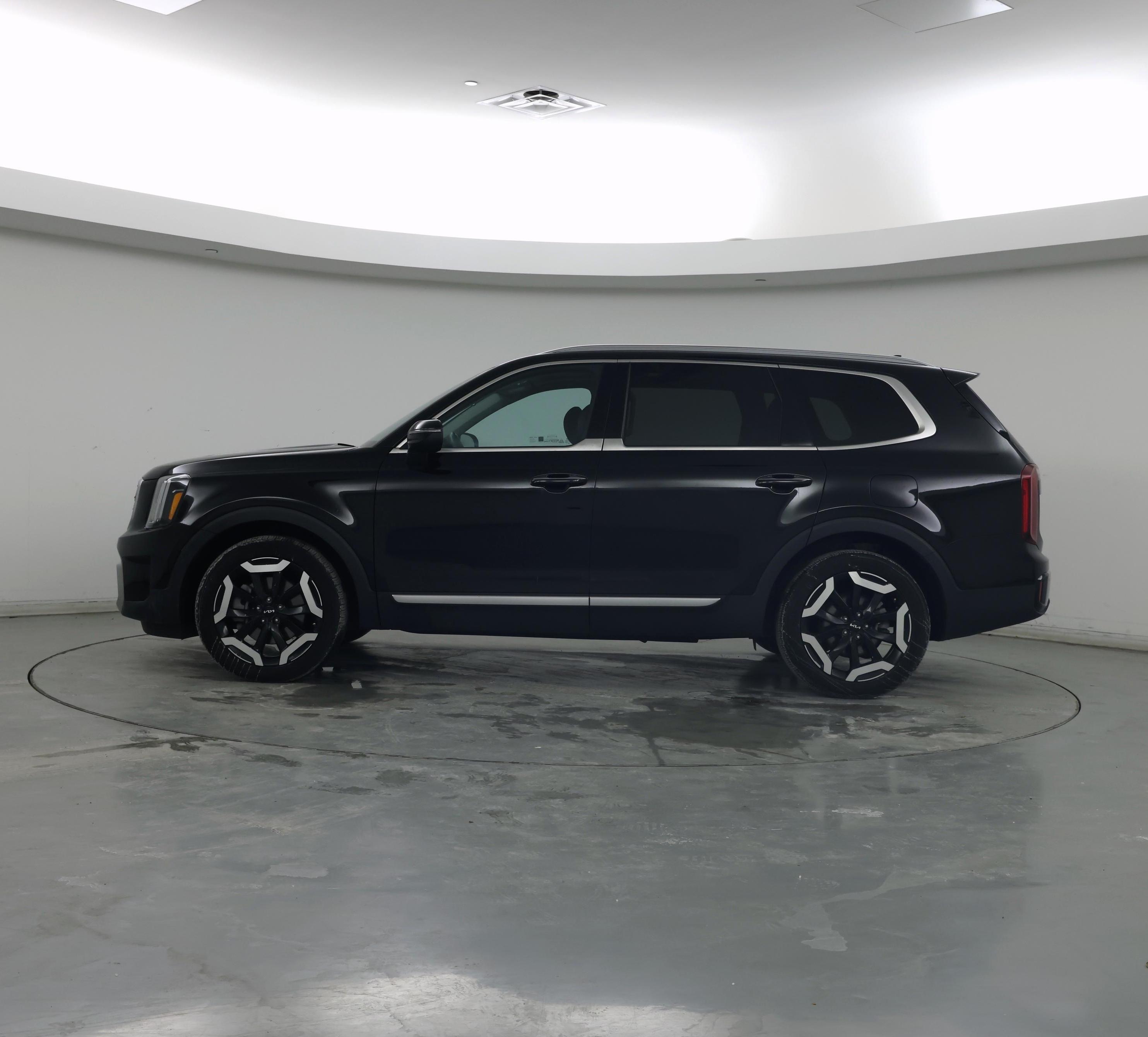 Thumbnail: 2023 Kia Telluride - 3