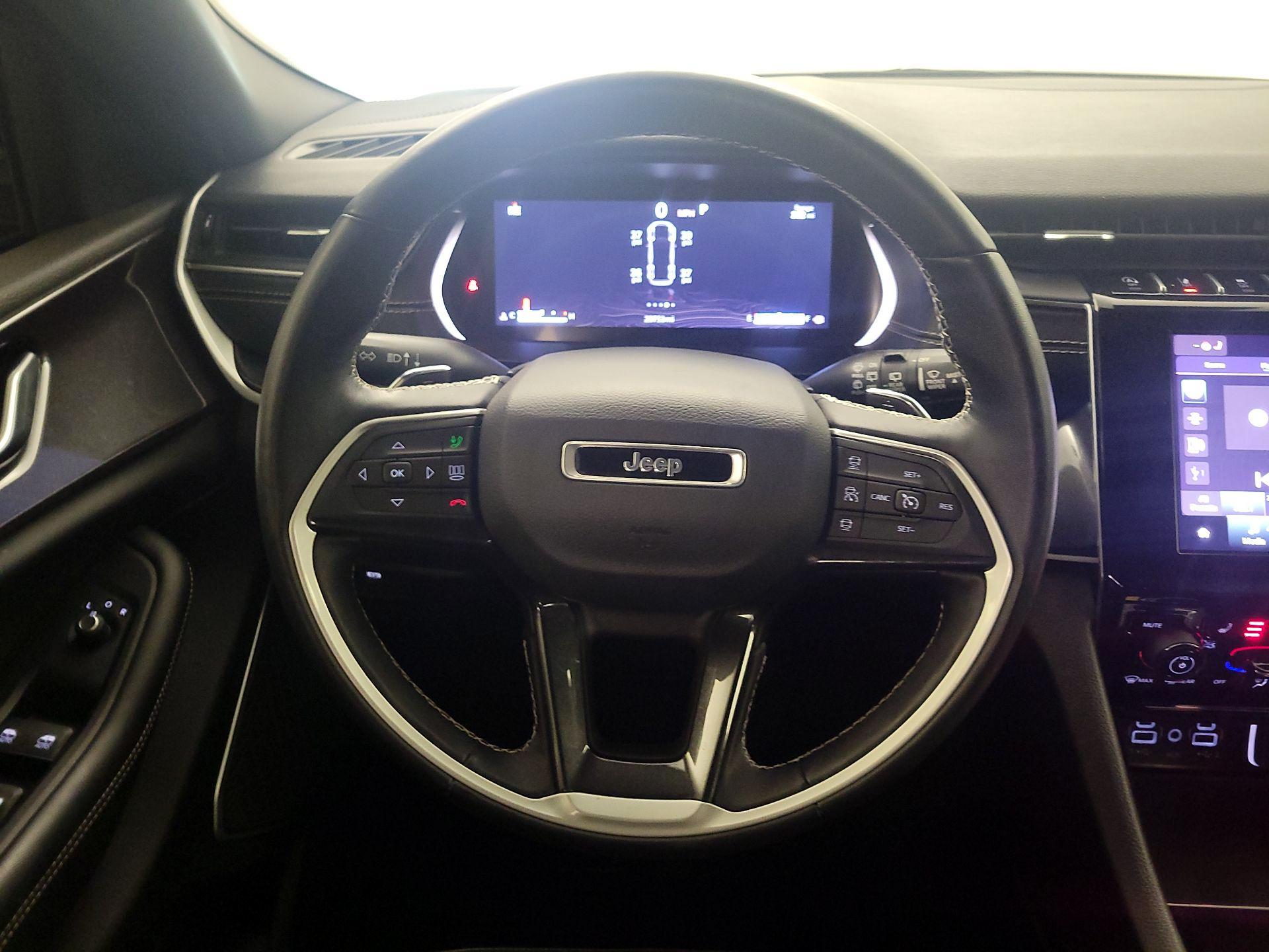 Thumbnail: 2022 Jeep Grand Cherokee - 10