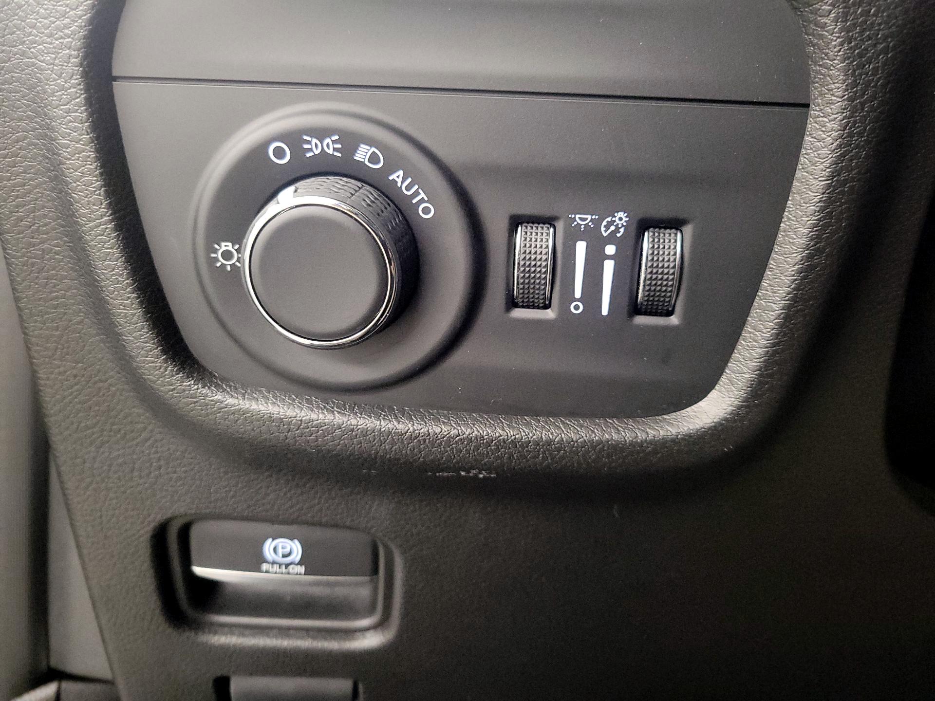 Thumbnail: 2022 Jeep Grand Cherokee - 13