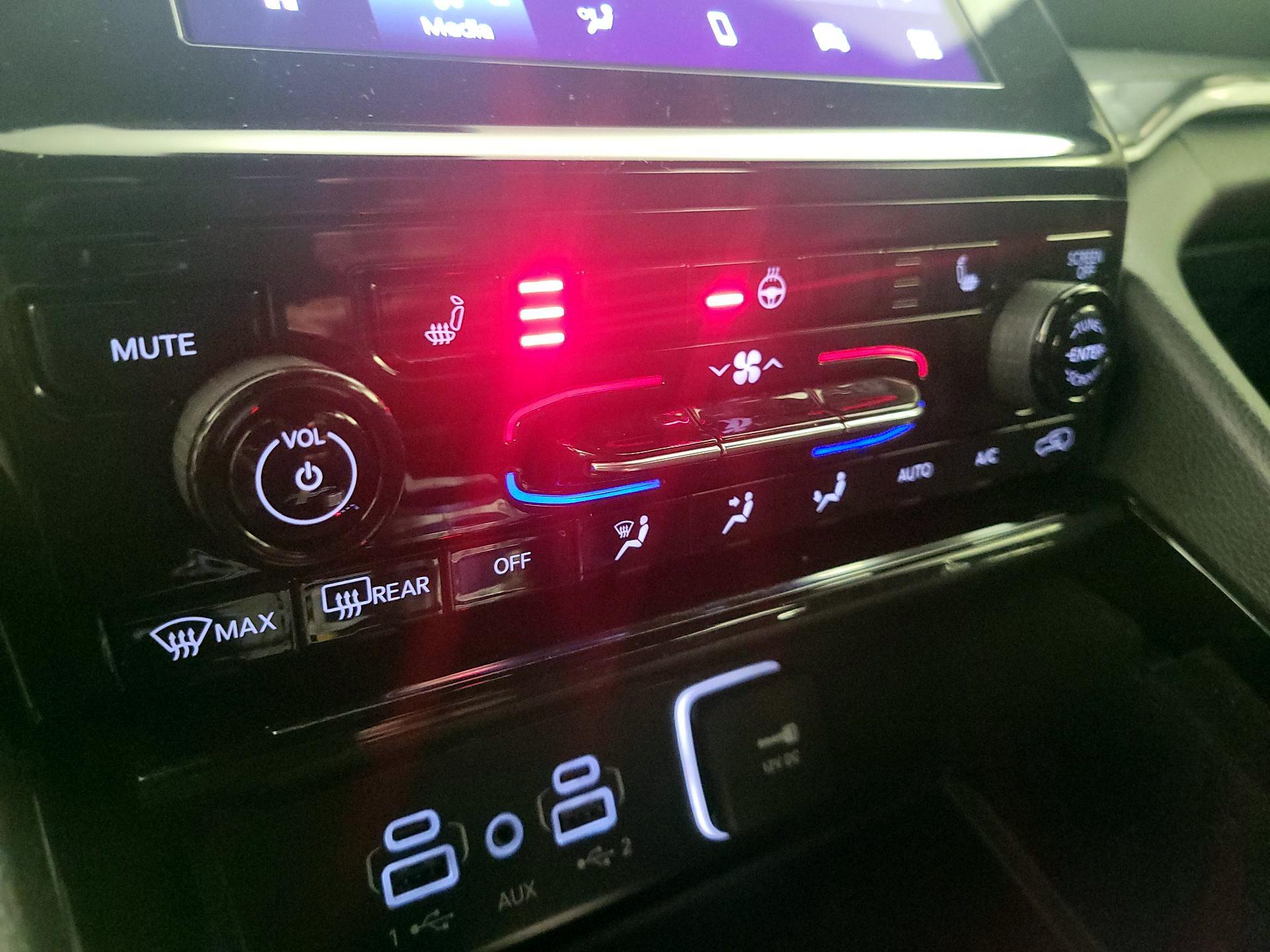 Thumbnail: 2022 Jeep Grand Cherokee - 16