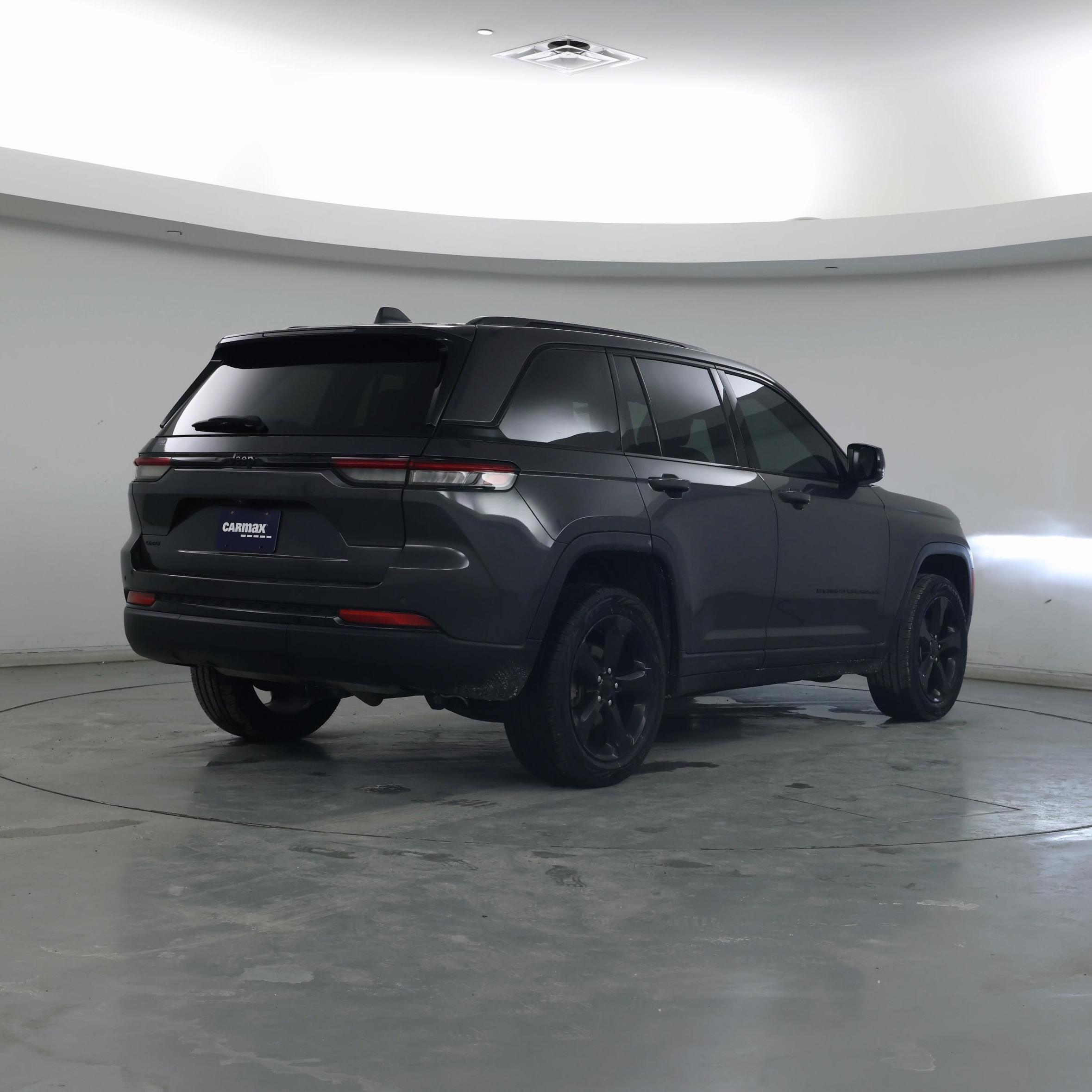 Thumbnail: 2022 Jeep Grand Cherokee - 8