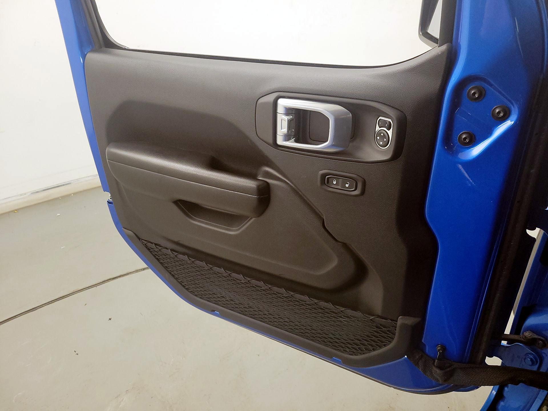 Thumbnail: 2021 Jeep Wrangler - 12