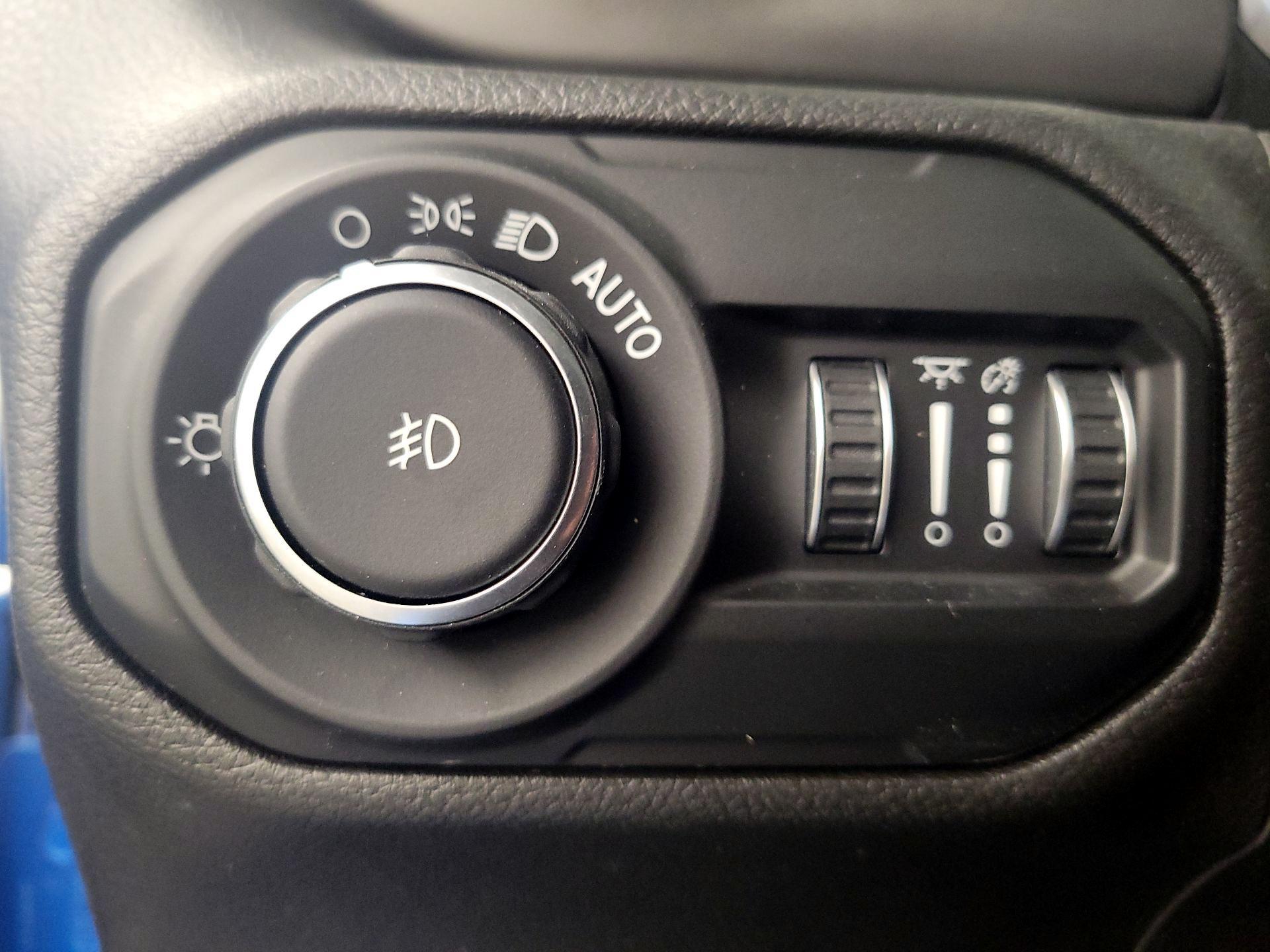 Thumbnail: 2021 Jeep Wrangler - 13