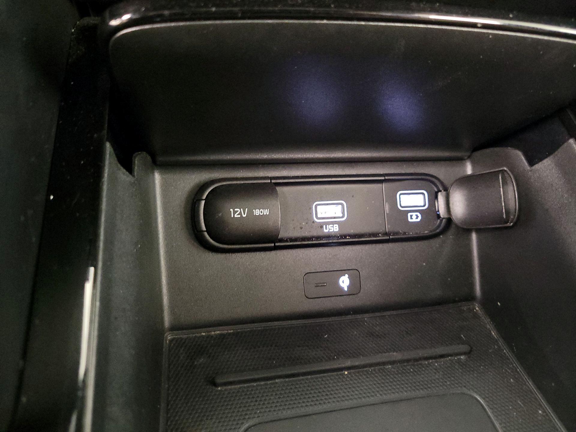 Thumbnail: 2022 Kia Telluride - 19